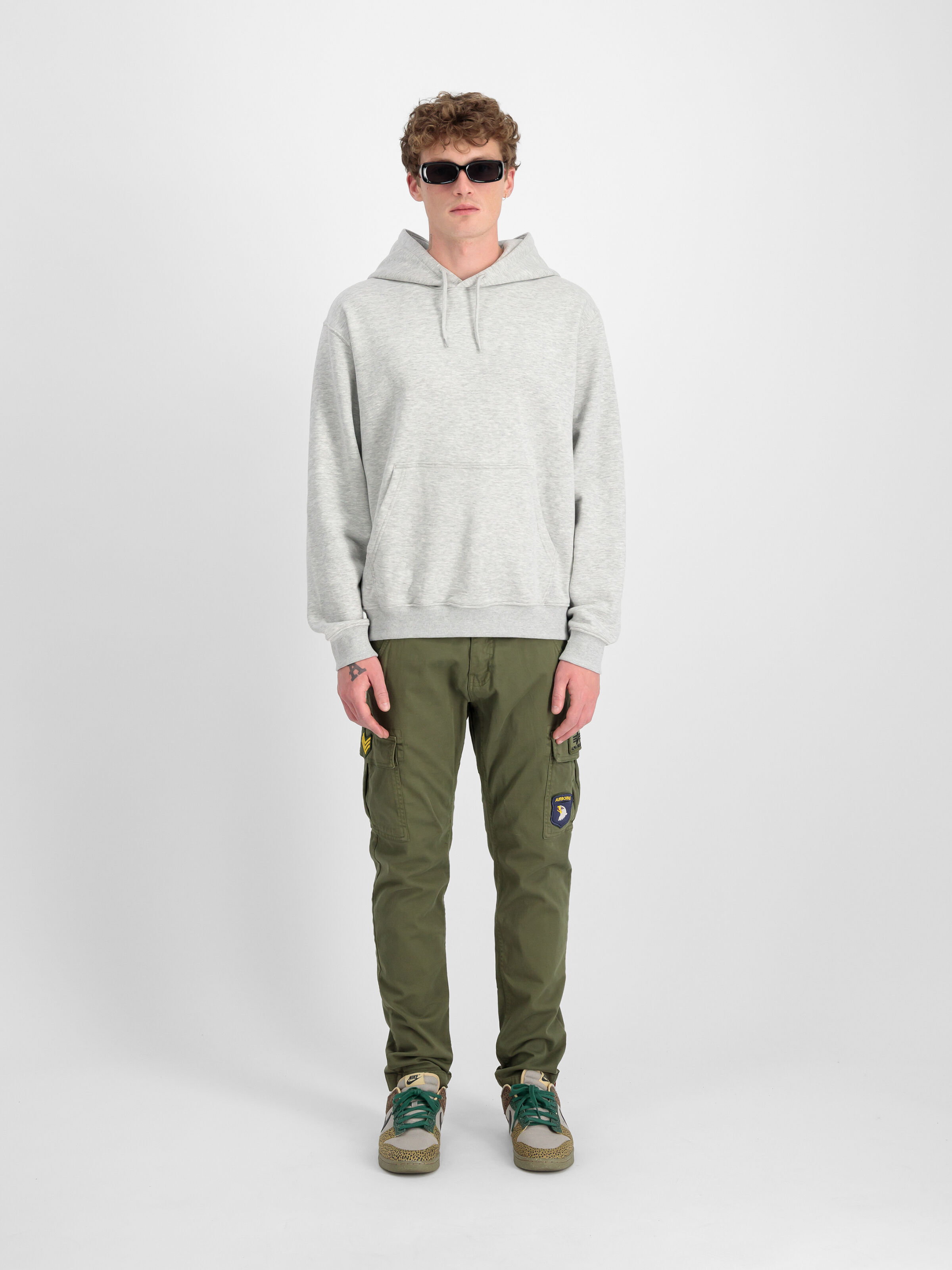 Petrol Patch Pant dark olive 178207_142_2_model_00001_97636