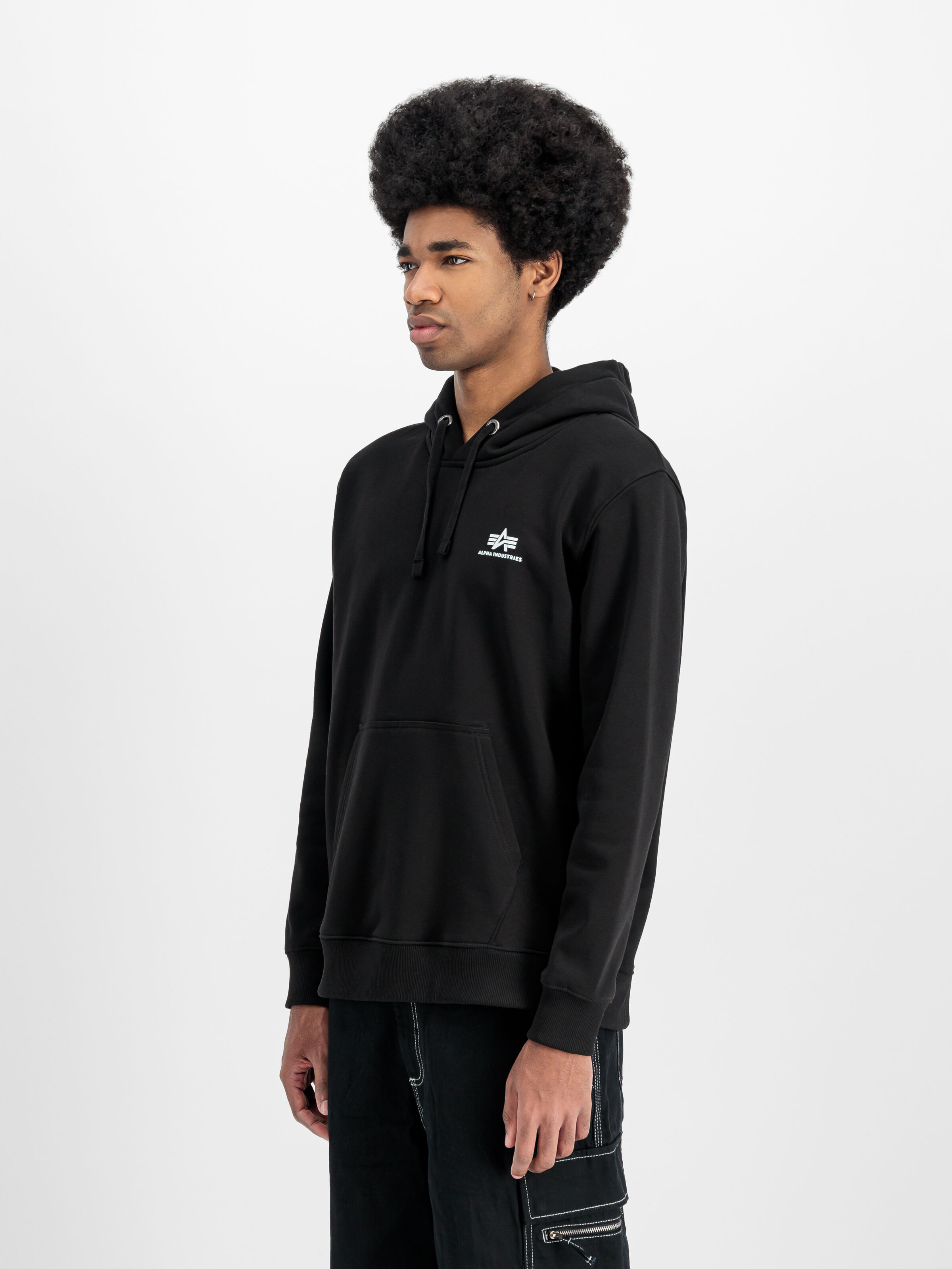 Basic Small Logo Hoodie black 196318_03_2_model_00003_131636