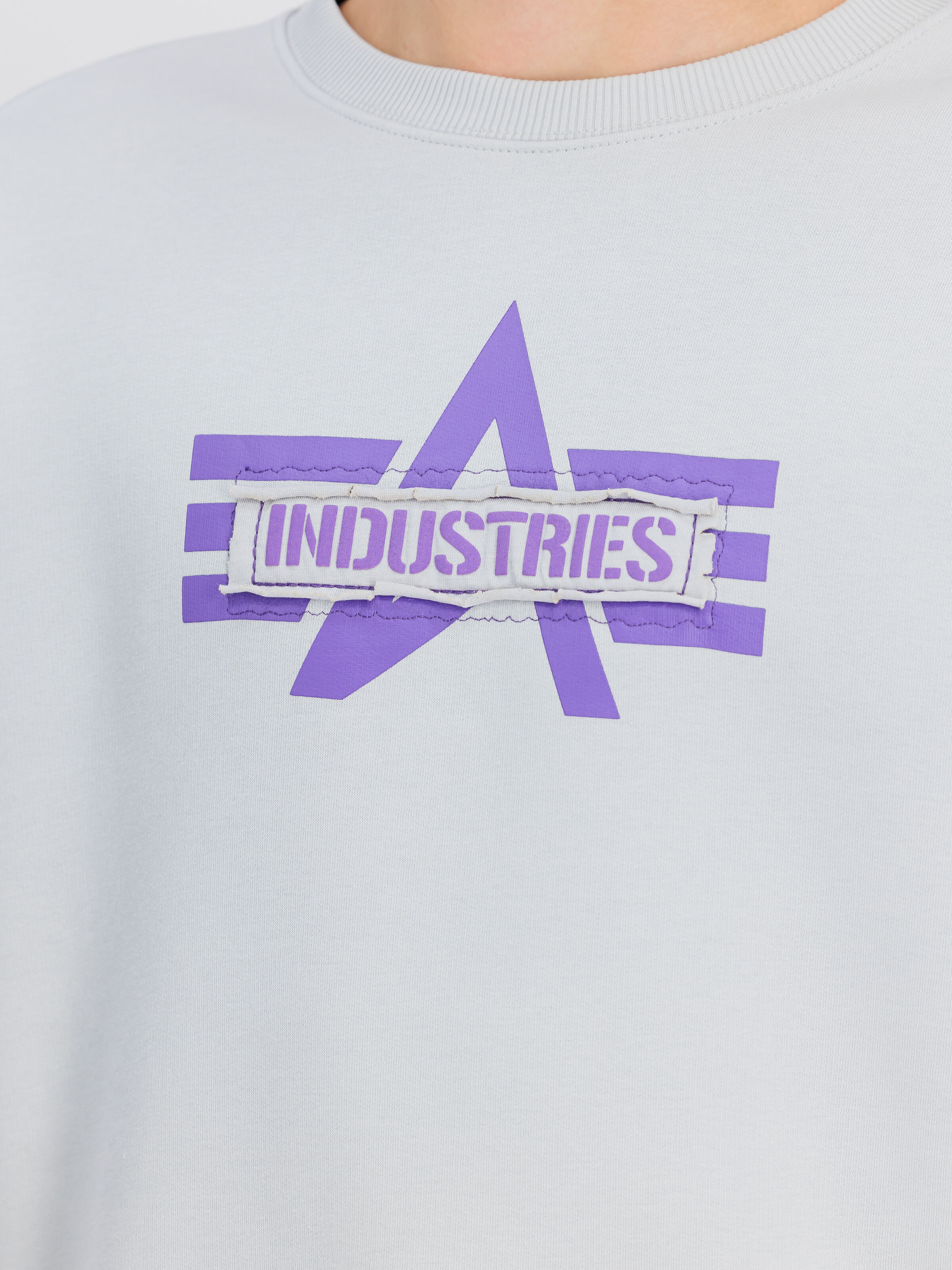 Logo Edge Sweatshirt pastel grey 148306_666_3_detail_00001_107852