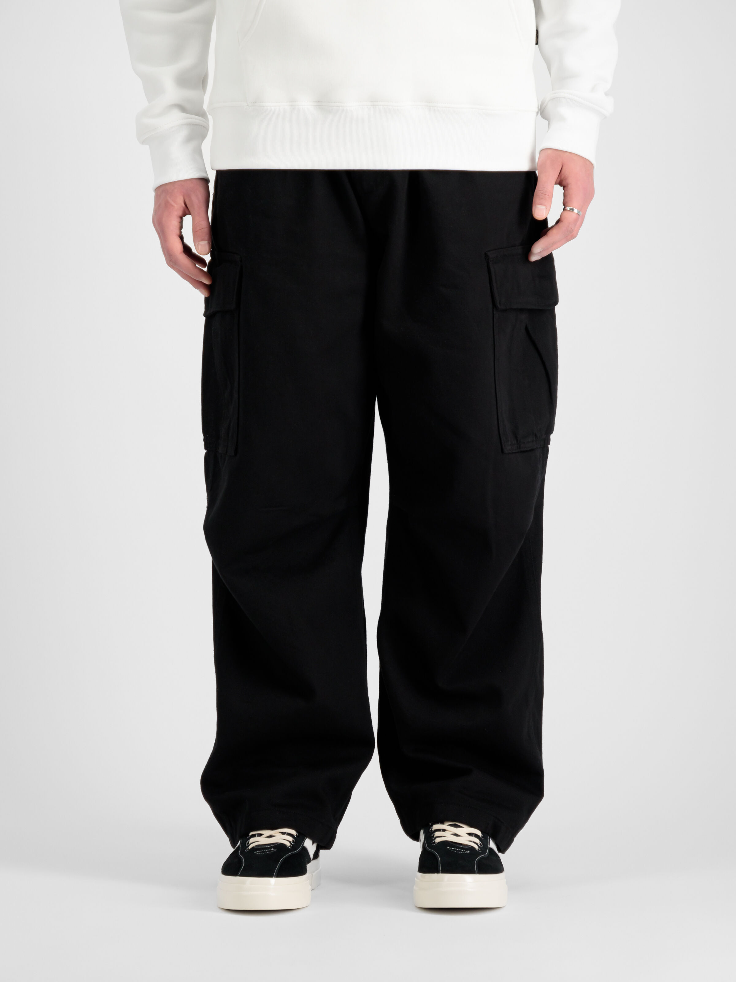 Aircraft Pant black 146200_03_2_model_00003_98557.jpg