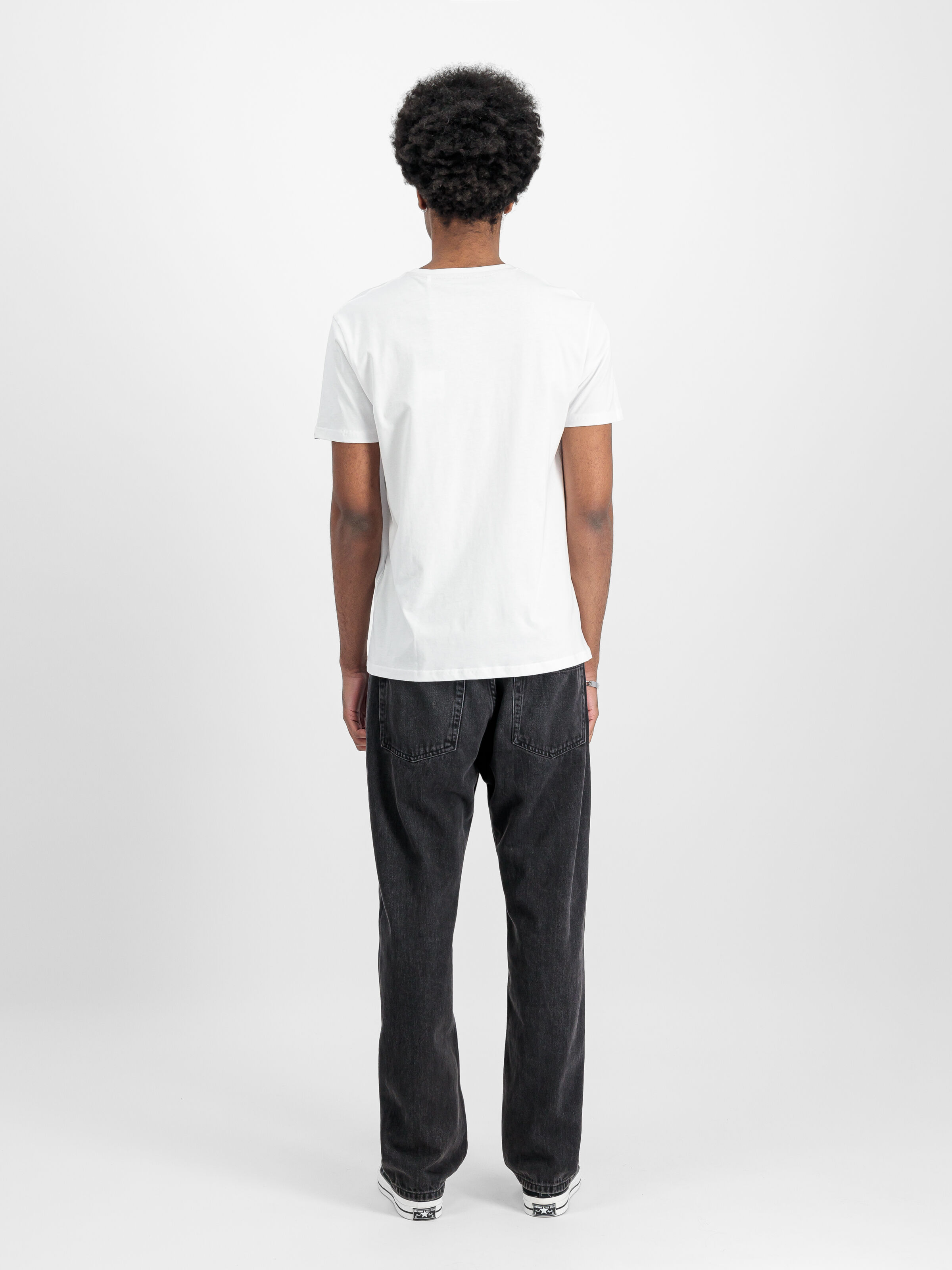 Basic Mid Logo T-Shirt white 118533_09_2_model_00002_130712
