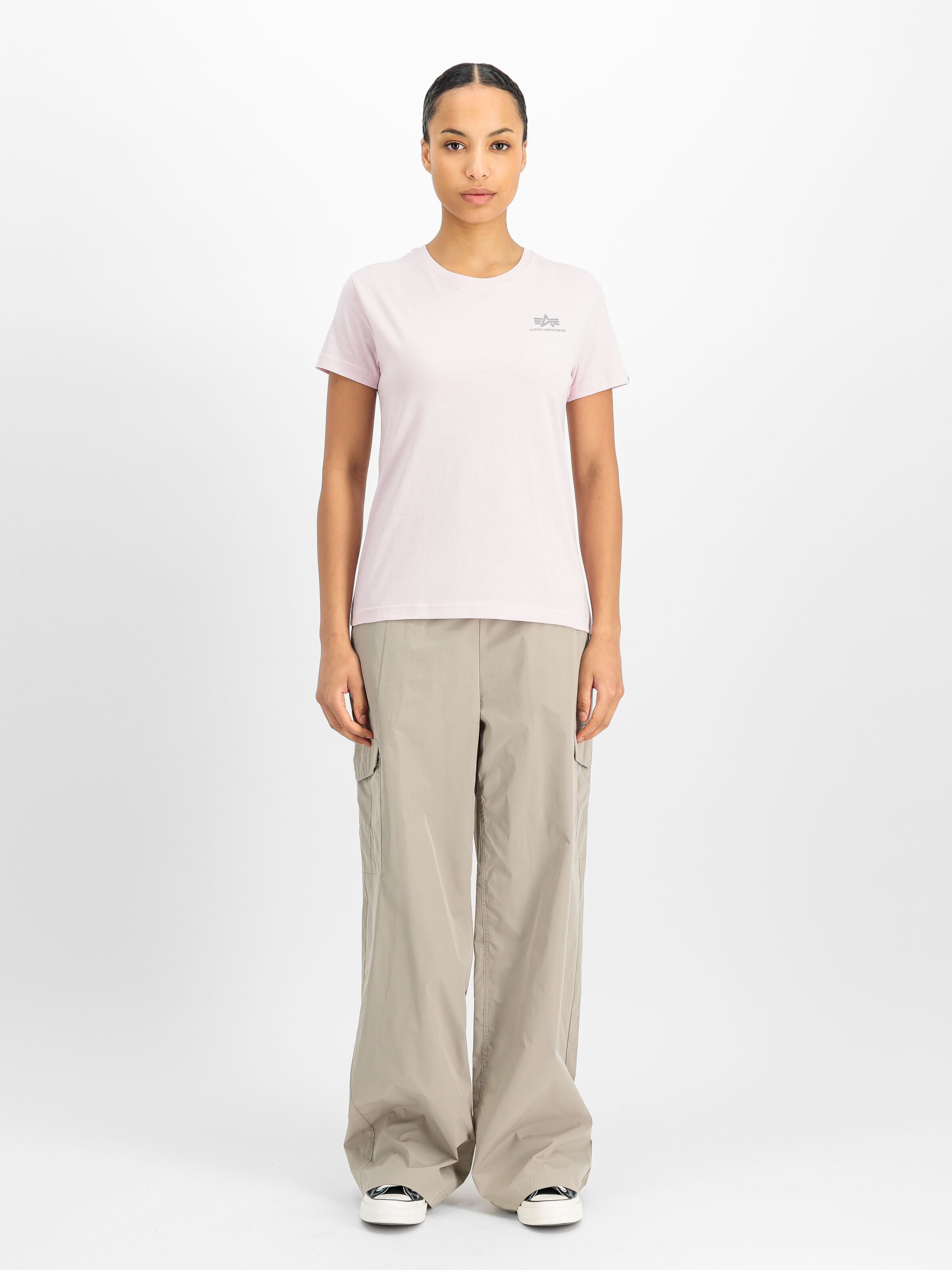 Basic Small Logo T-Shirt Women pale lilac 196054_061_2_model_00001_229723