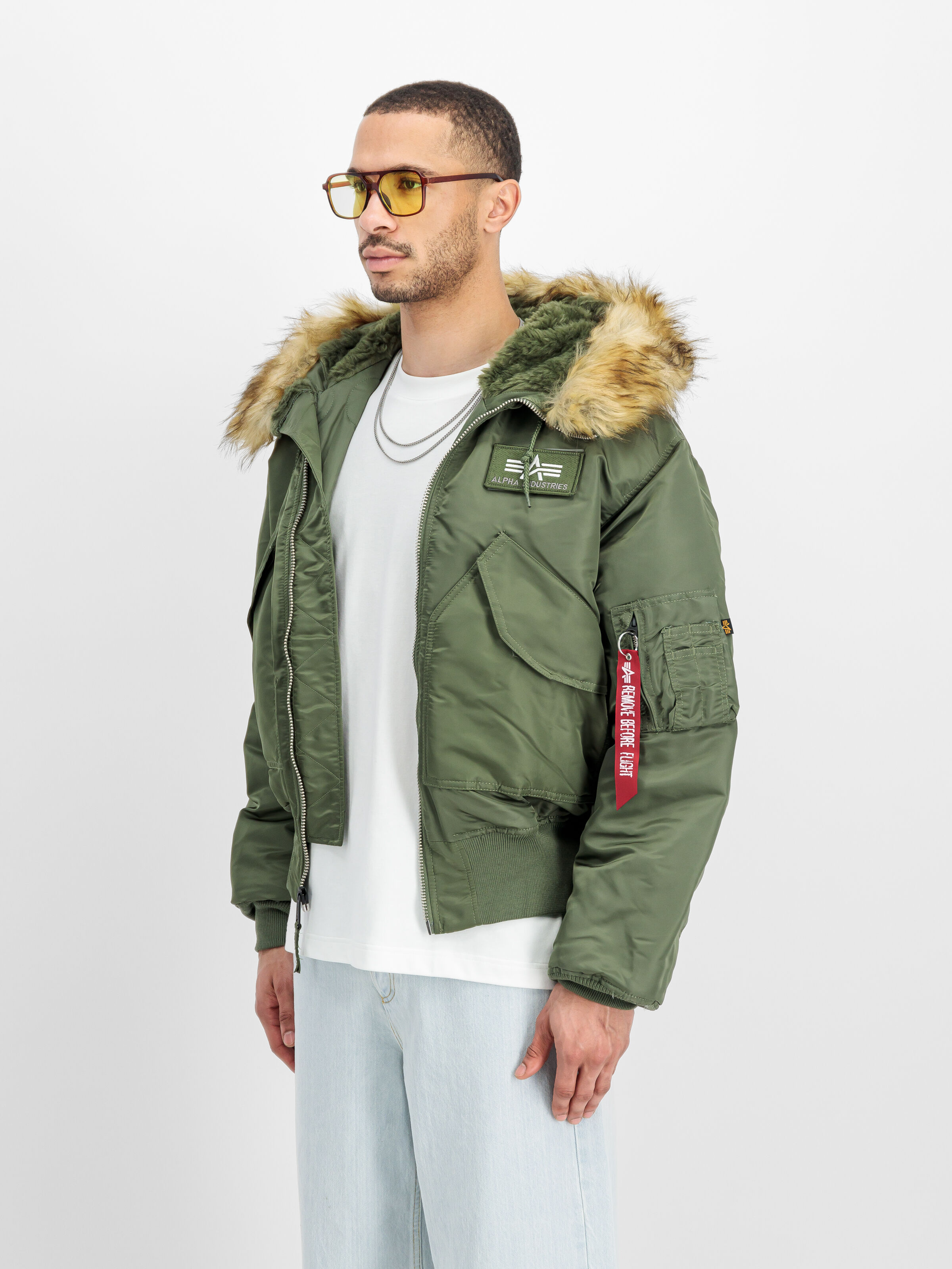 45 P Hooded Bomber Jacket Alpha Industries 45 P Hooded Bomber Jacket Alpha Industries