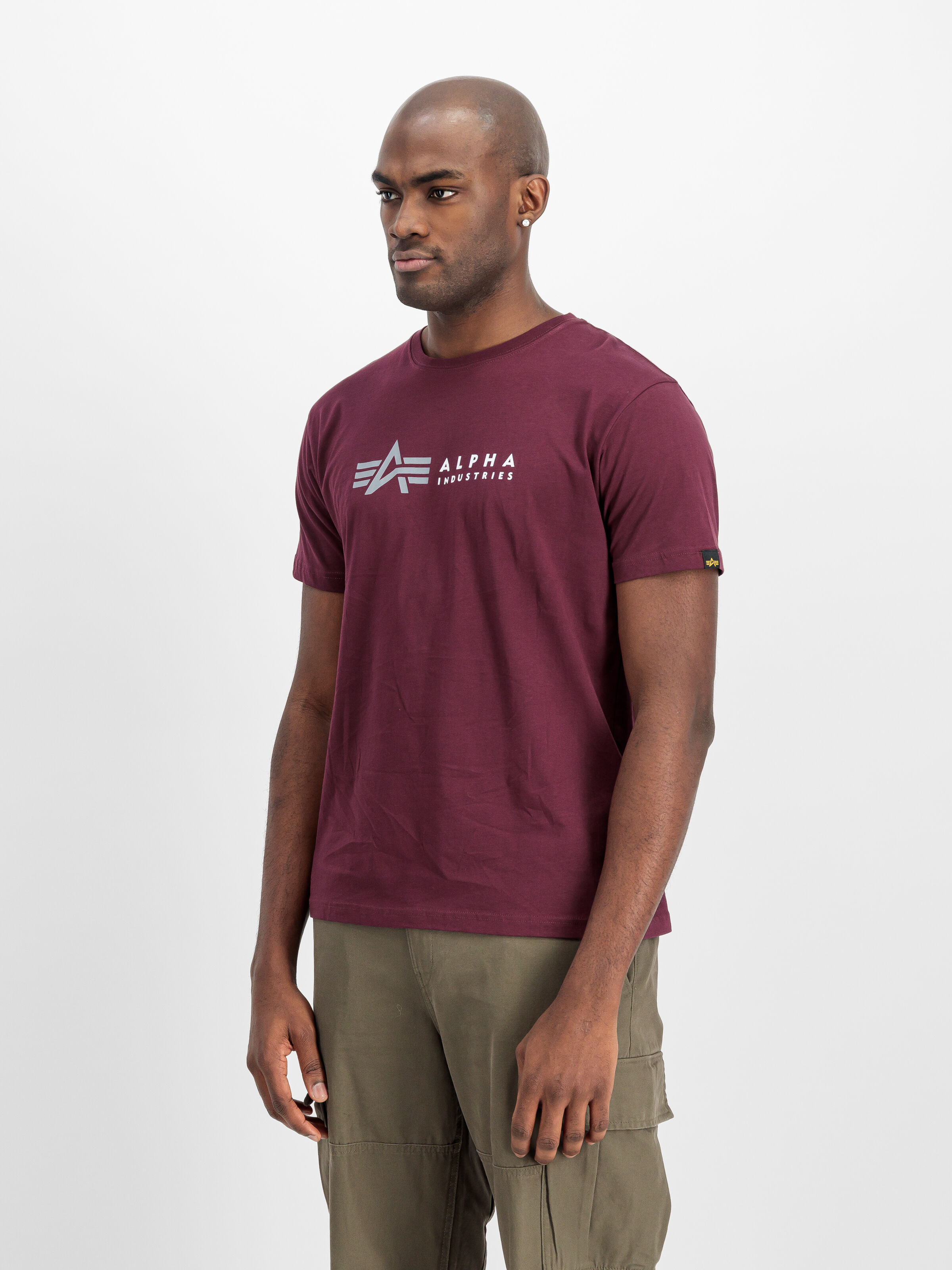 Alpha Label T-Shirt dark cherry 118502_608_2_model_00002_160806