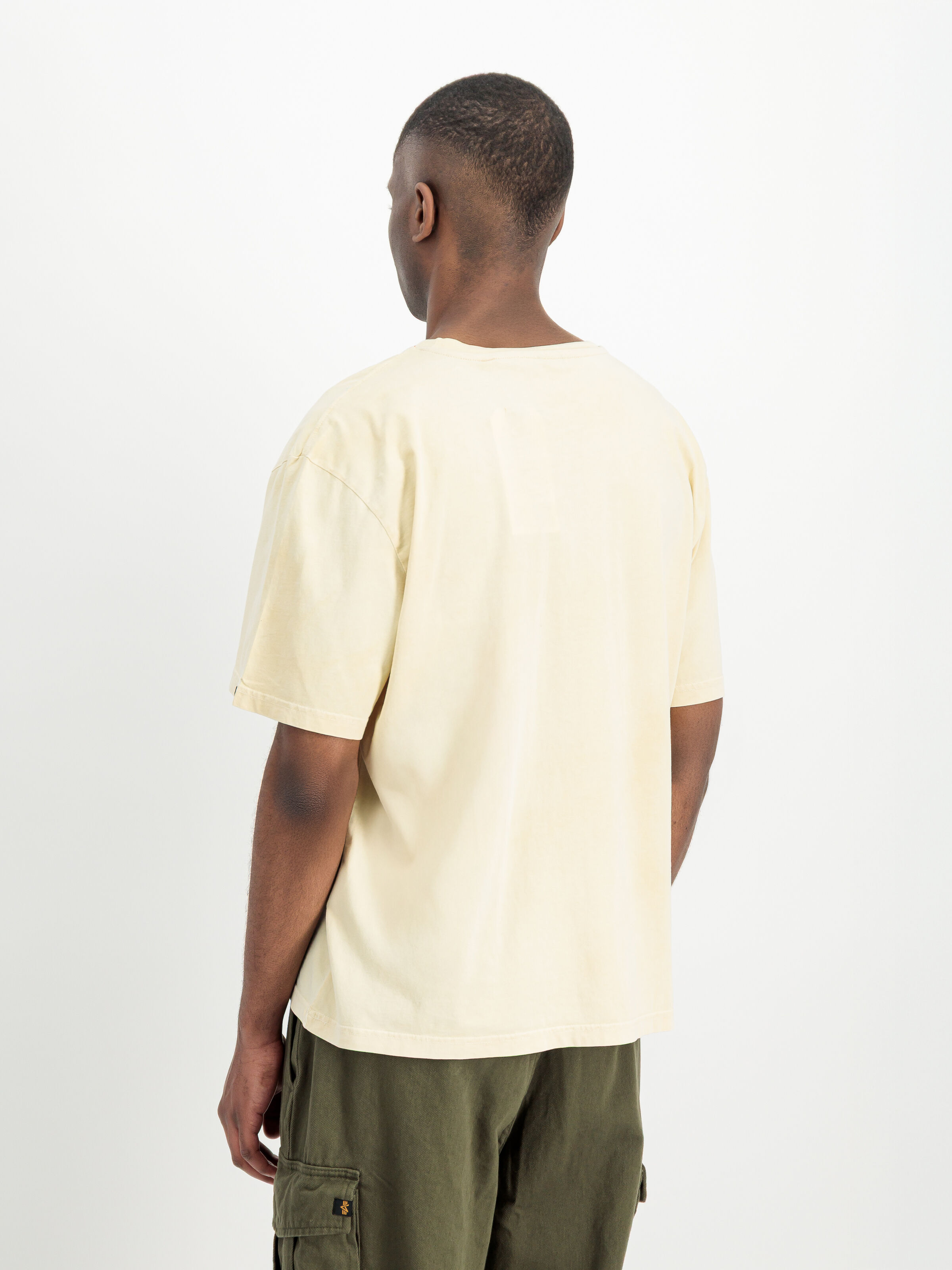 Alpha Stencil T-Shirt vintage white 266555_300_2_model_00003_227111