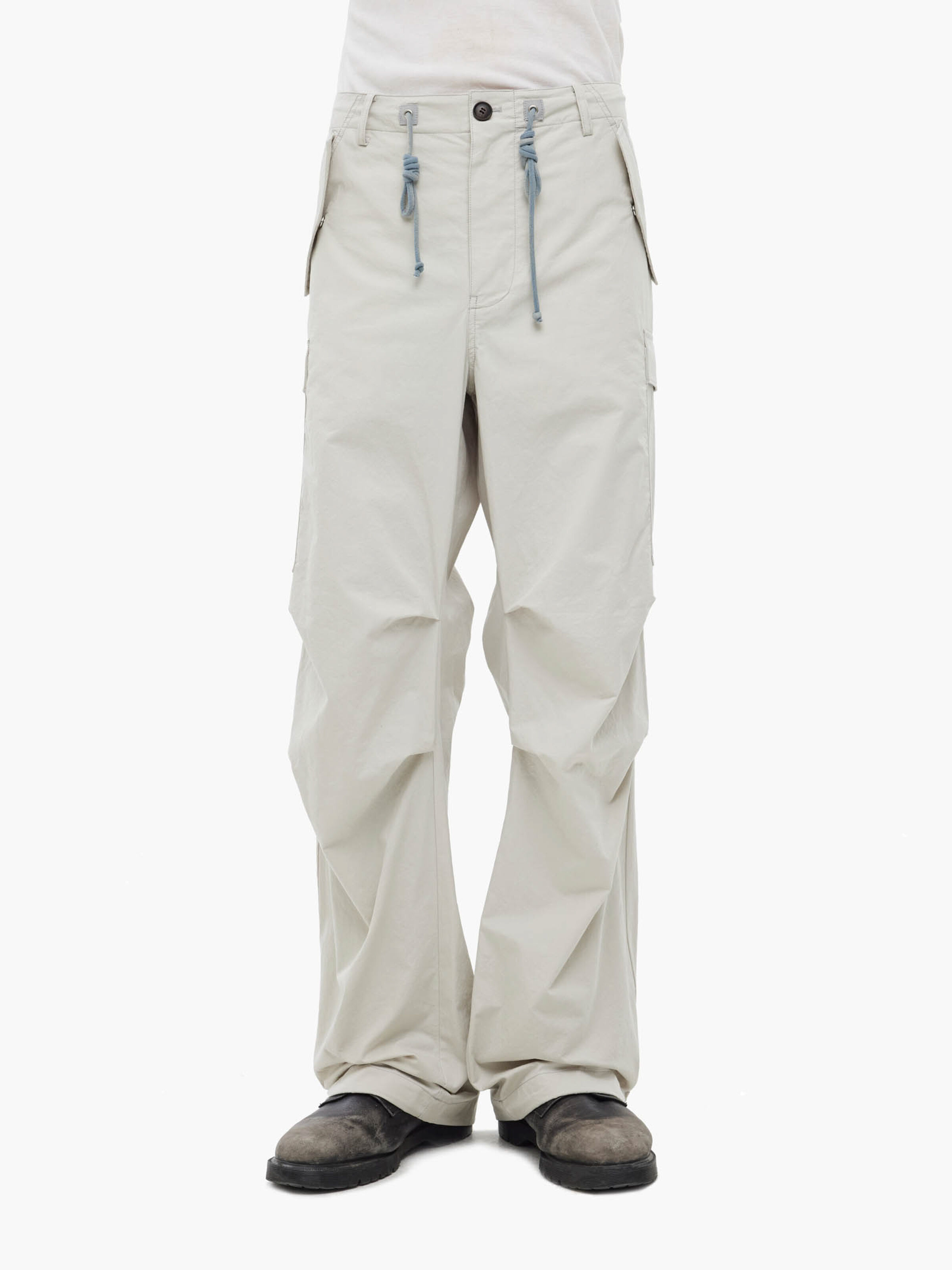 ALPHA x JIYONGKIM Sun-Bleached Multi Pocket Pant light grey 266206_19_2_model_00002_226012