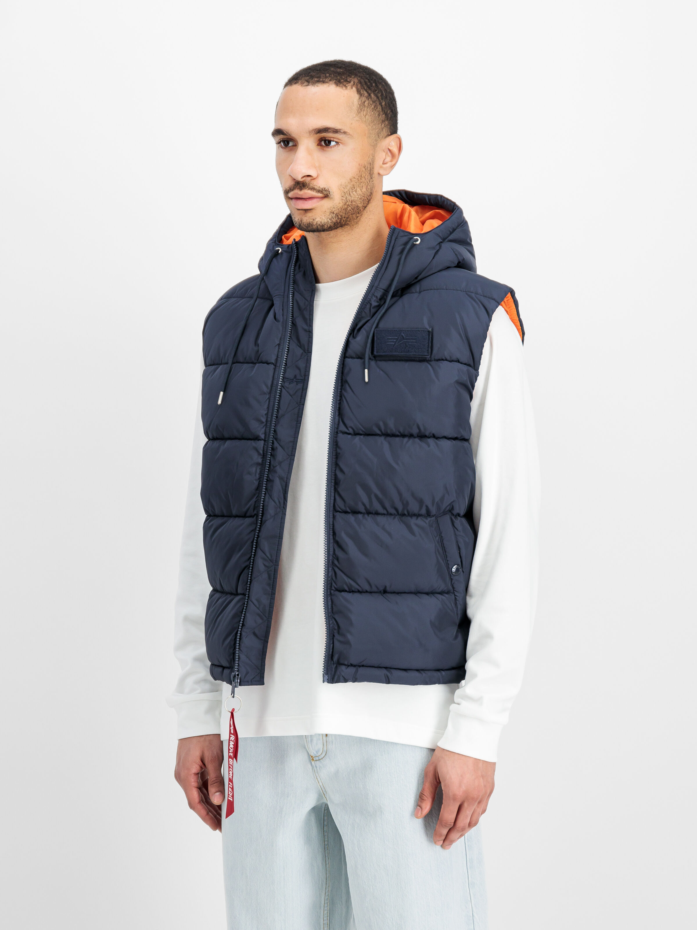 Hooded Faux Down Puffer Vest rep.blue 118110_07_2_model_00003_126202