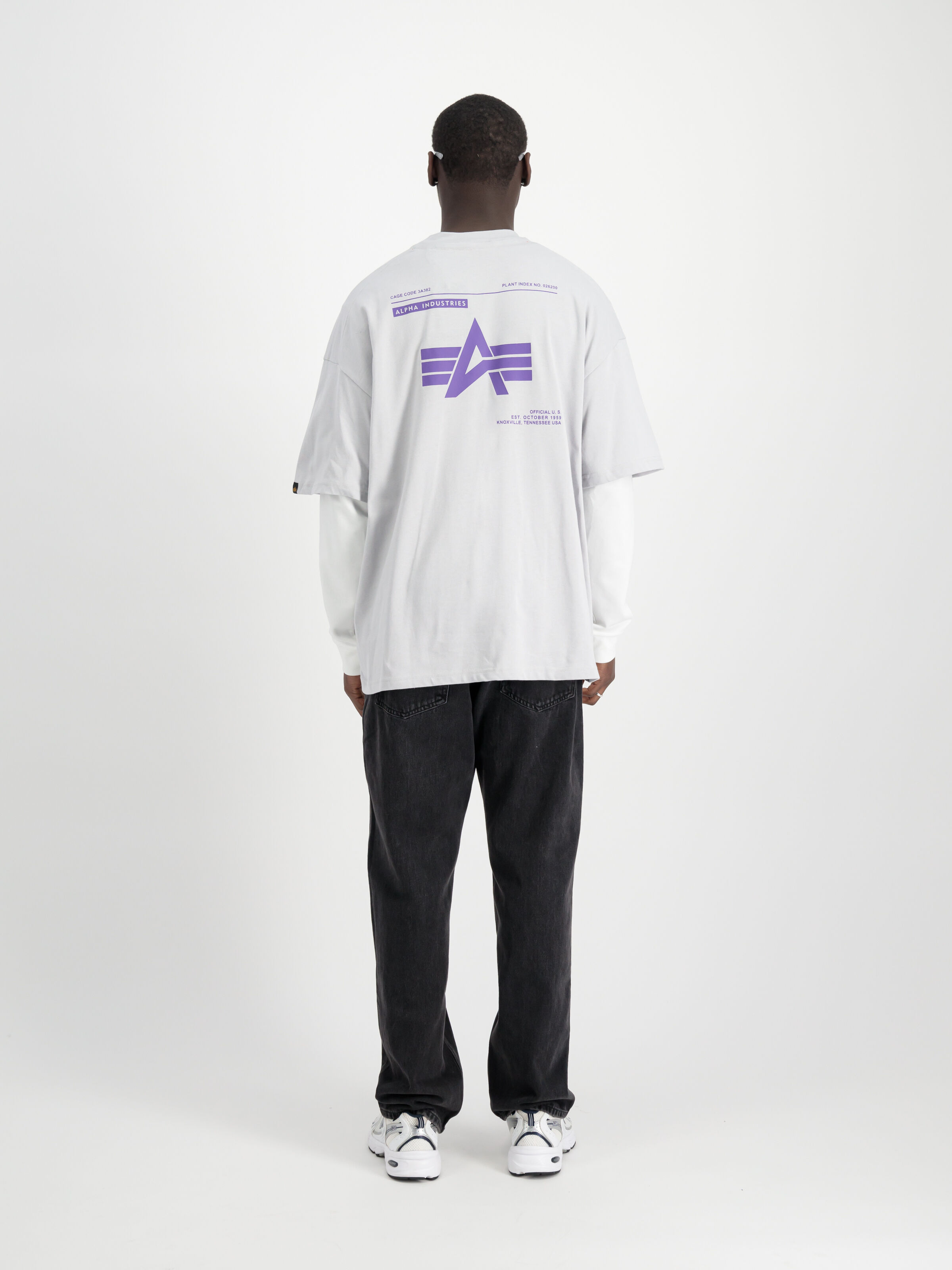Logo Code Backprint T-Shirt pastel grey 146507_666_2_model_00002_99598