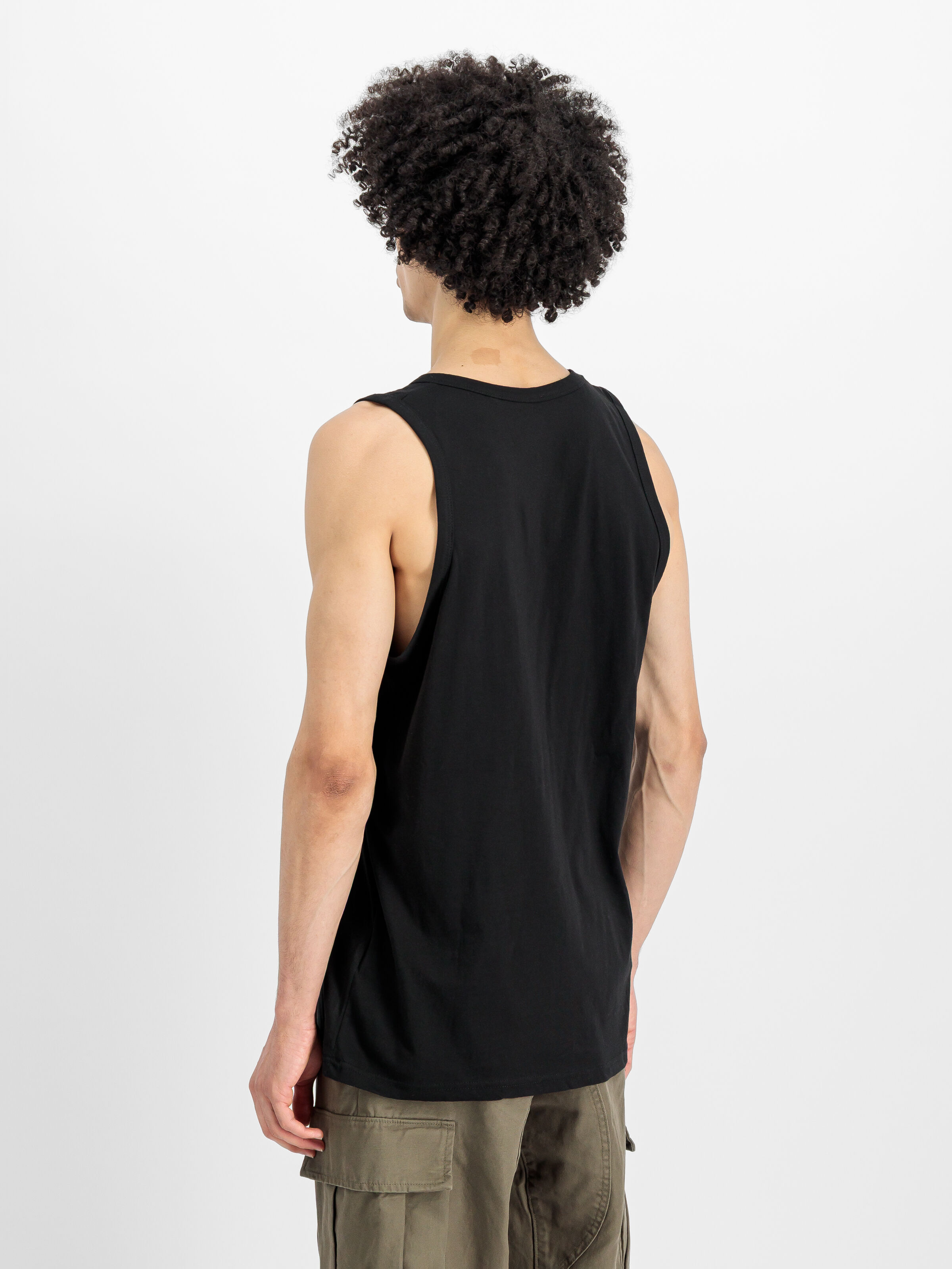 Basic Mid Logo Tank black 126566_03_2_model_00003_156078