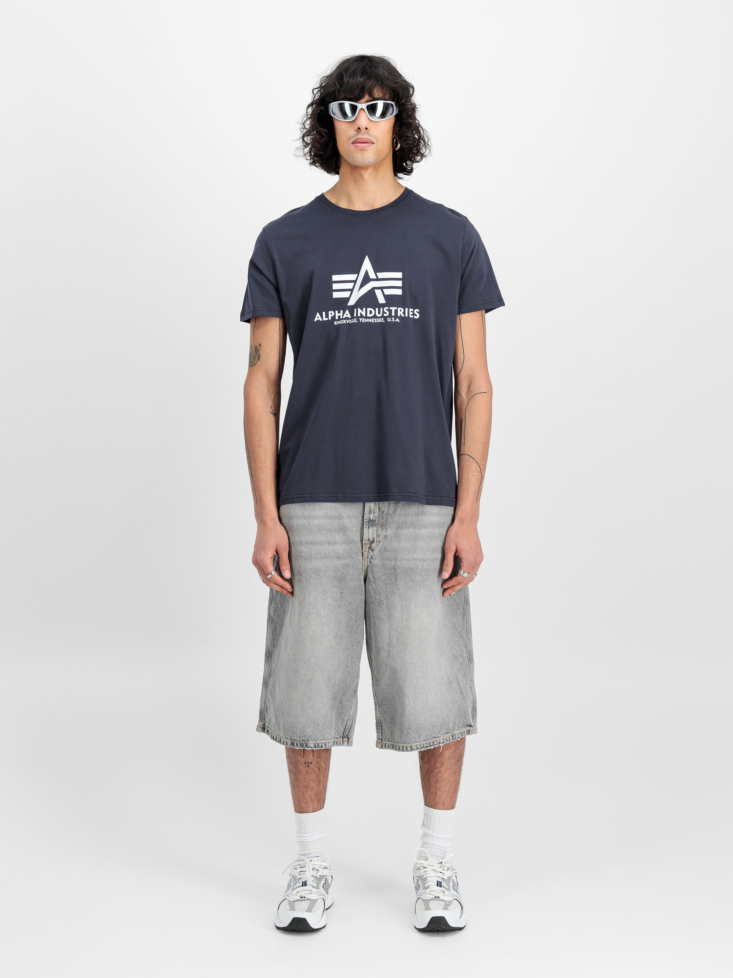 Basic Big Logo T-Shirt navy 100501_02_2_model_00001_127413