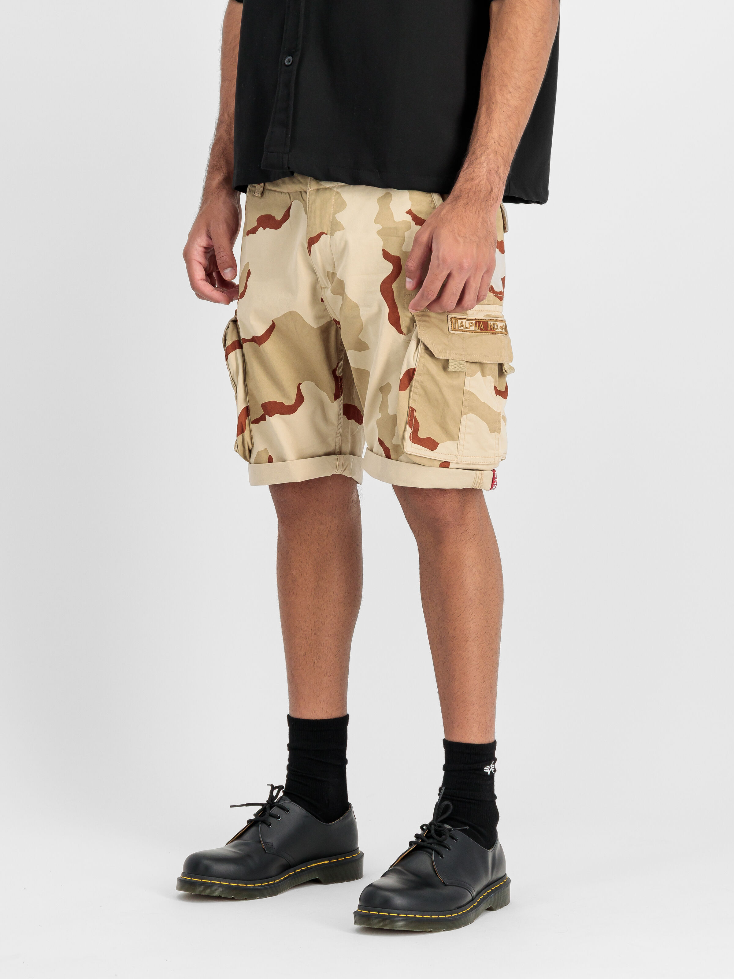 Camo Crew Short desert camo 91 196201_99_2_model_00002_209913.jpg