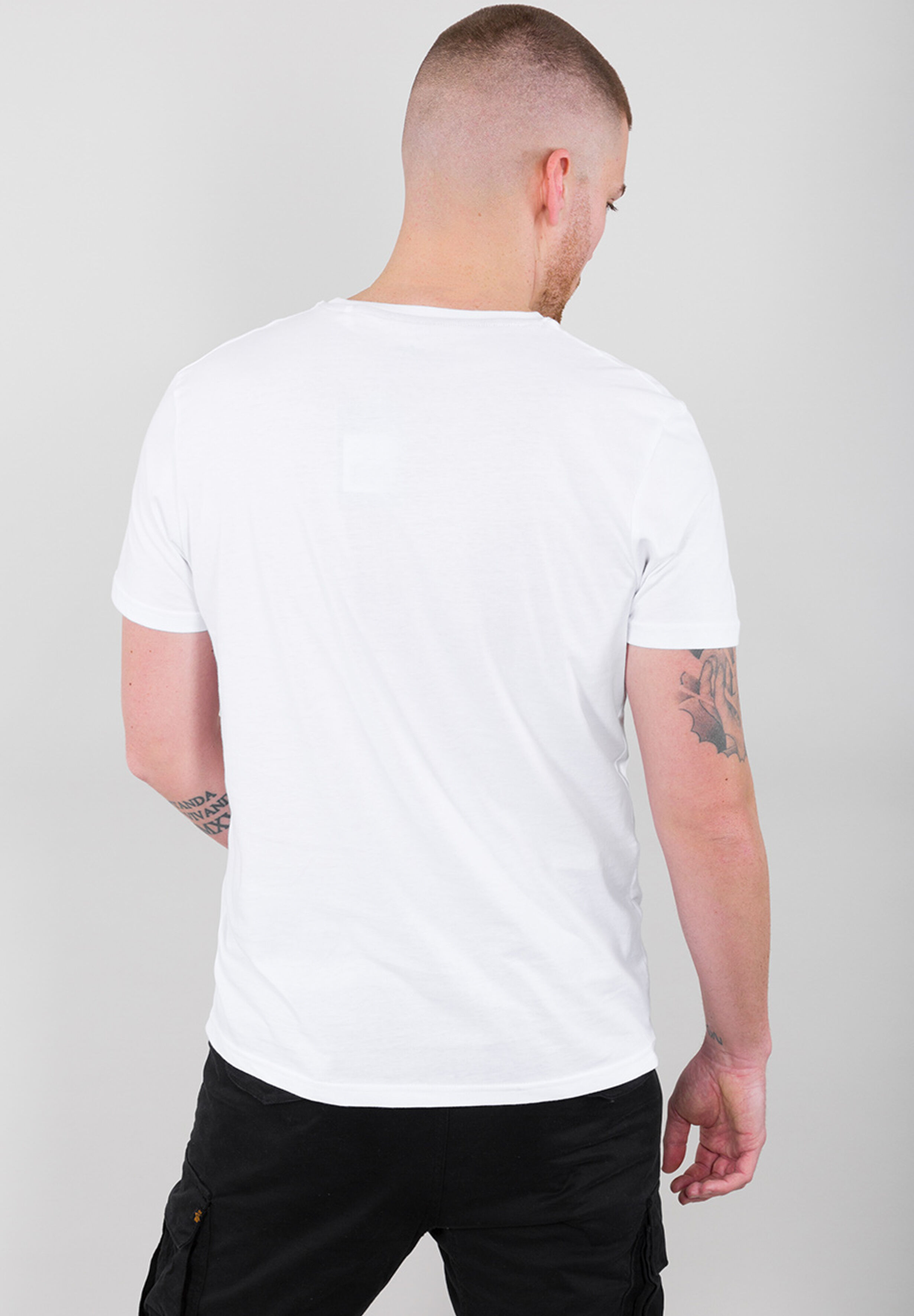 Hologram T-Shirt white 126503_09_alpha_industries_hologram_t_tee_002_123150