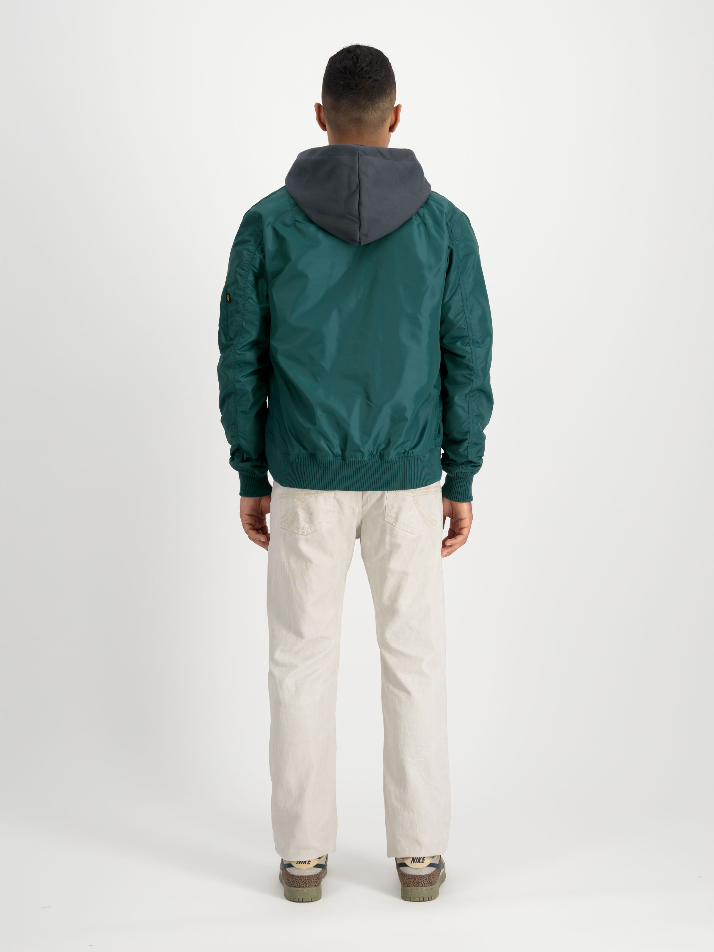 MA-1 TT Light Bomber Jacket Force Green 191103_720_2_model_00002_97125
