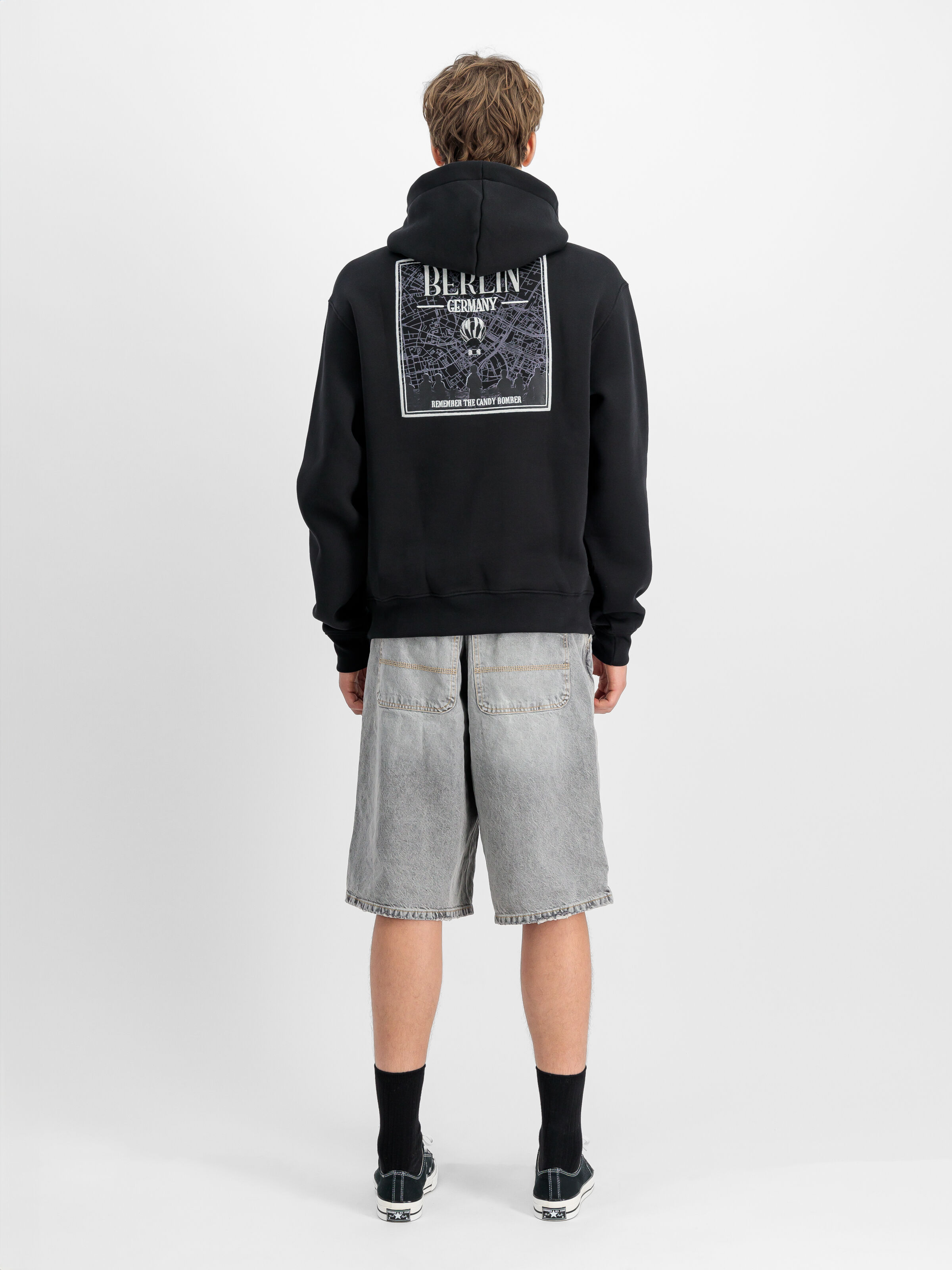 Berlin Candy Bomber Backprint Hoodie black 148340_03_2_model_00002_107978