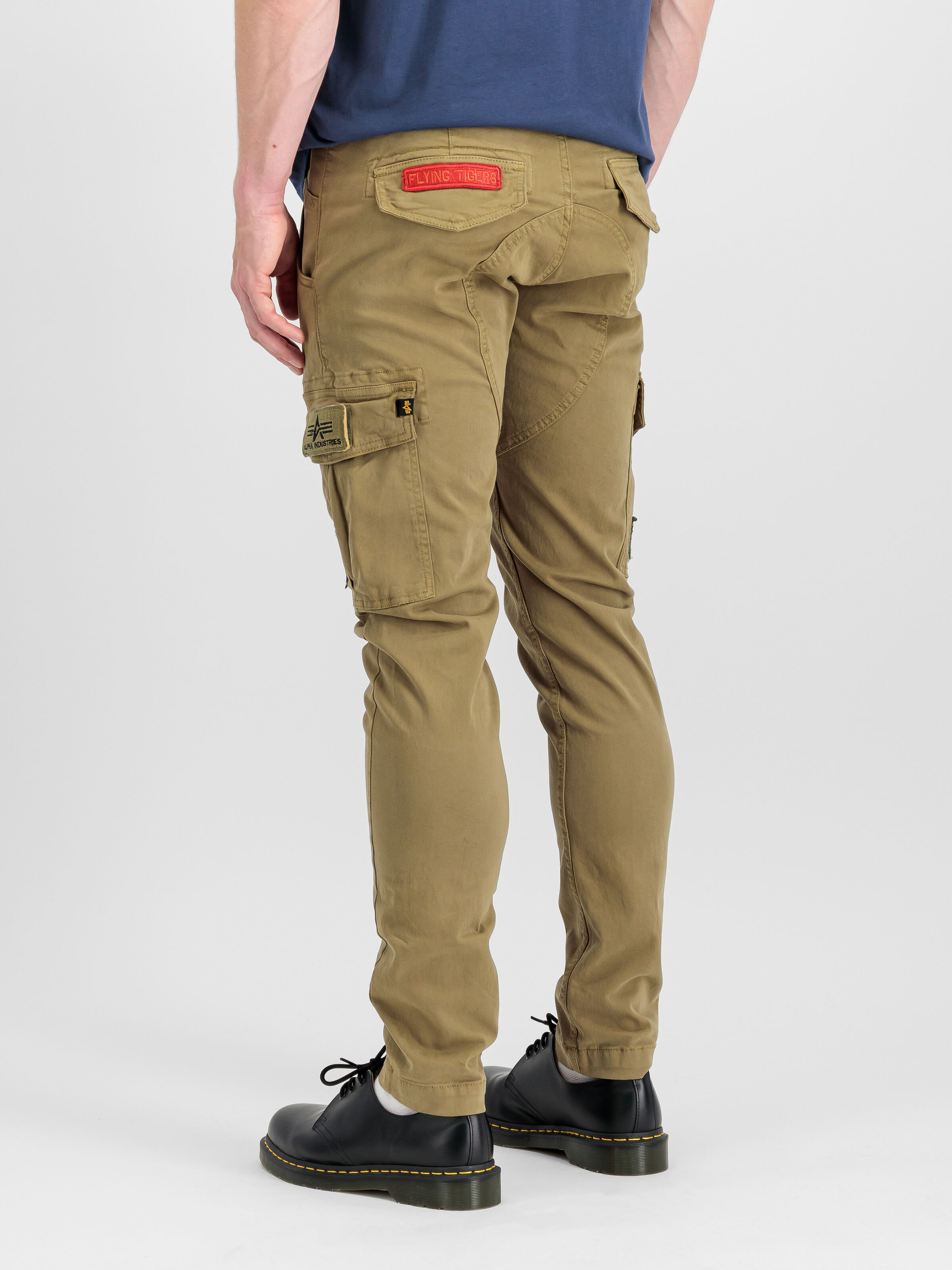 Petrol Patch Pant olive 178207_11_2_model_00003_218865