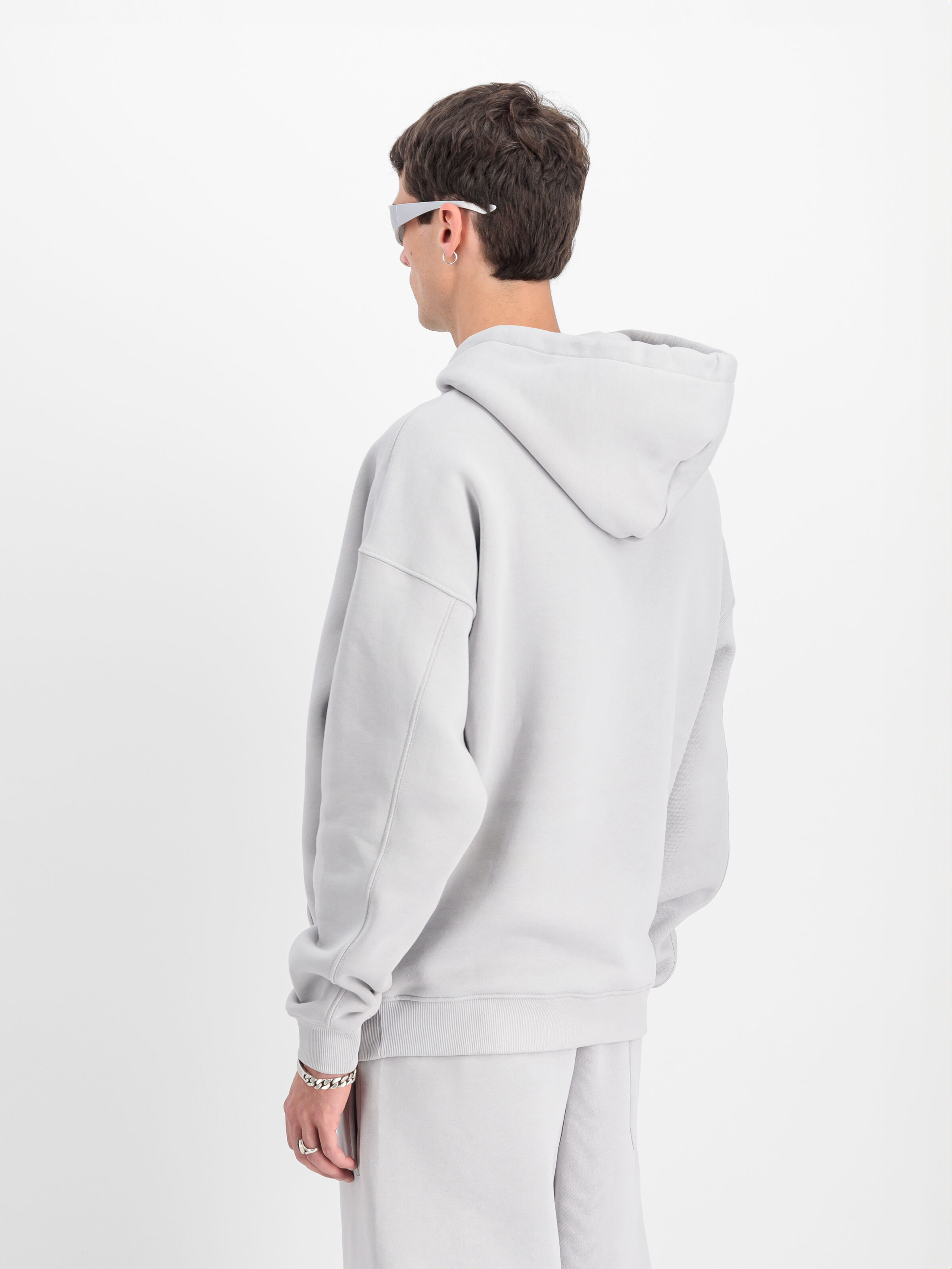 UV Hoodie pastel grey 146333UV_666_2_model_00004_113250