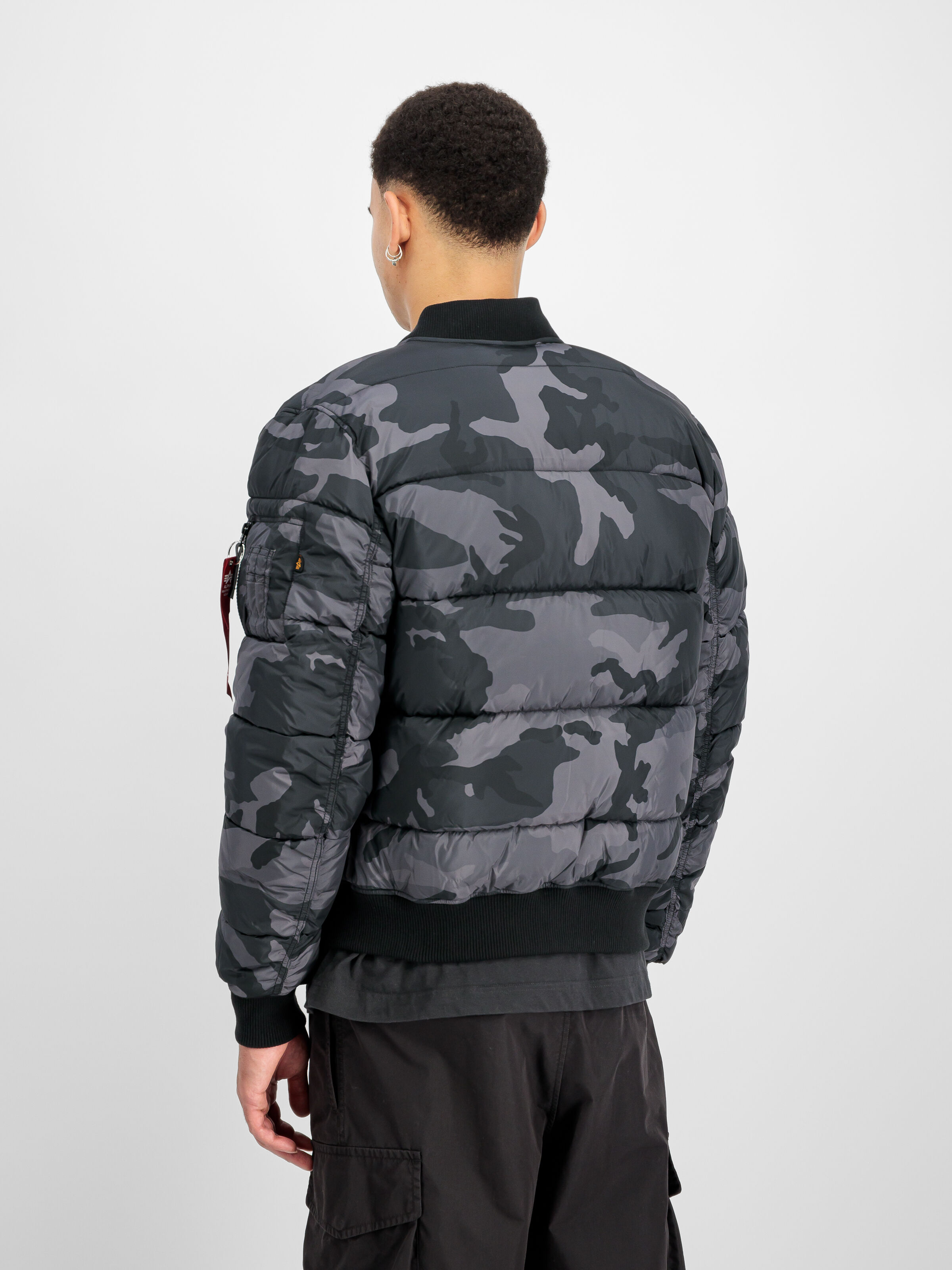 MA-1 Puffer Bomber Camo Bomber Jacket black camo 138116C_125_2_model_00003_183662