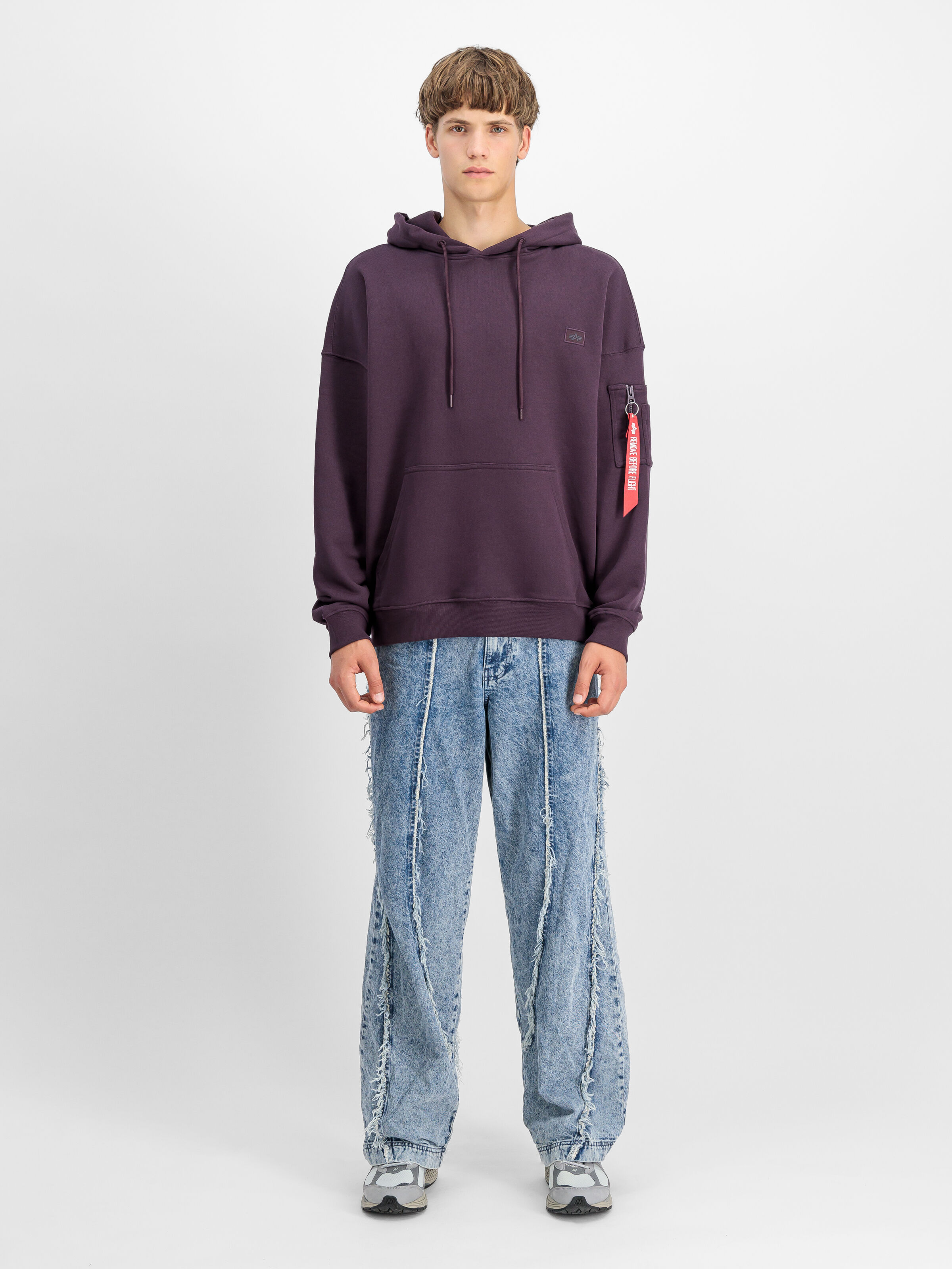 Alpha Essentials Rubber Logo Hoodie Plum 146335_719_2_model_00001_106427