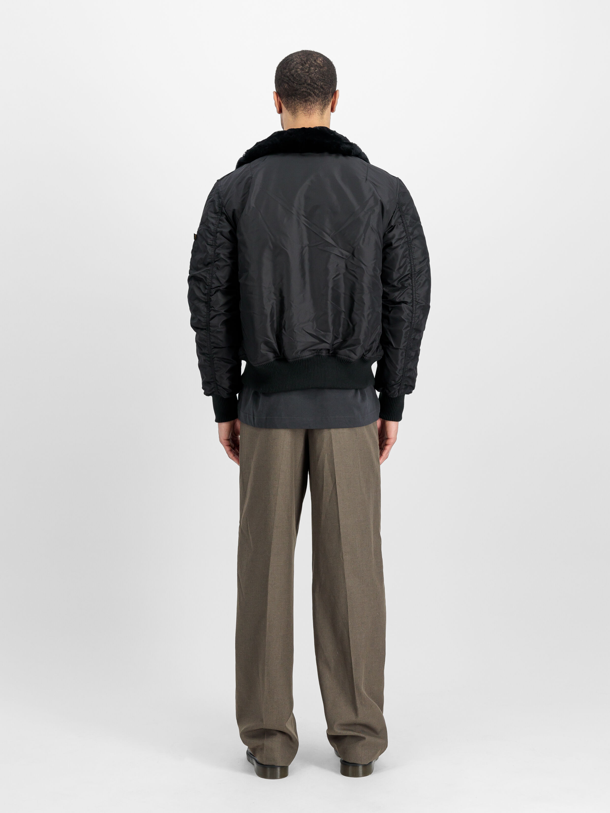Injector III Bomber Jacket black 143104_03_2_model_00002_125872