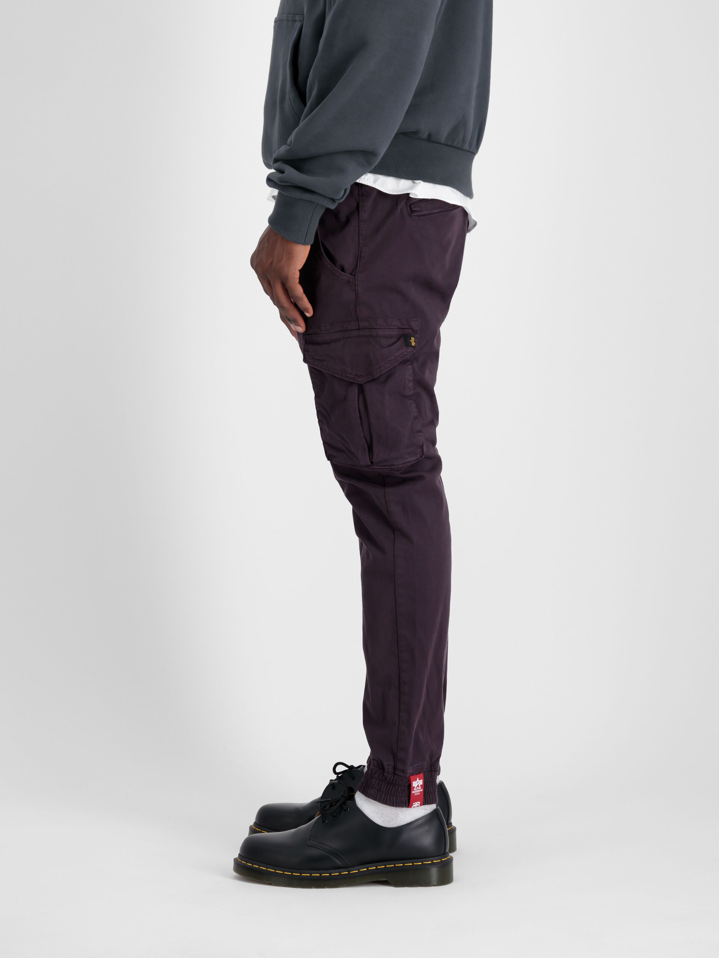 Cotton Twill Jogger Pant Plum 116202_719_2_model_00004_129406