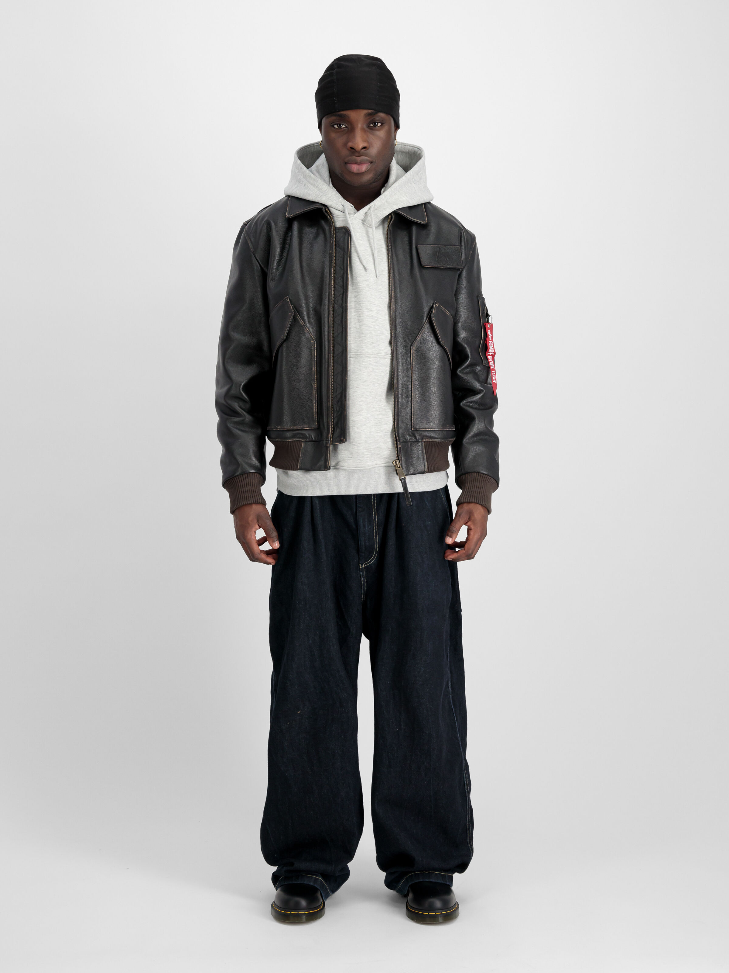 CWU Leather Heritage Bomber Jacket vintage brown 100109_250_2_model_00001_96611