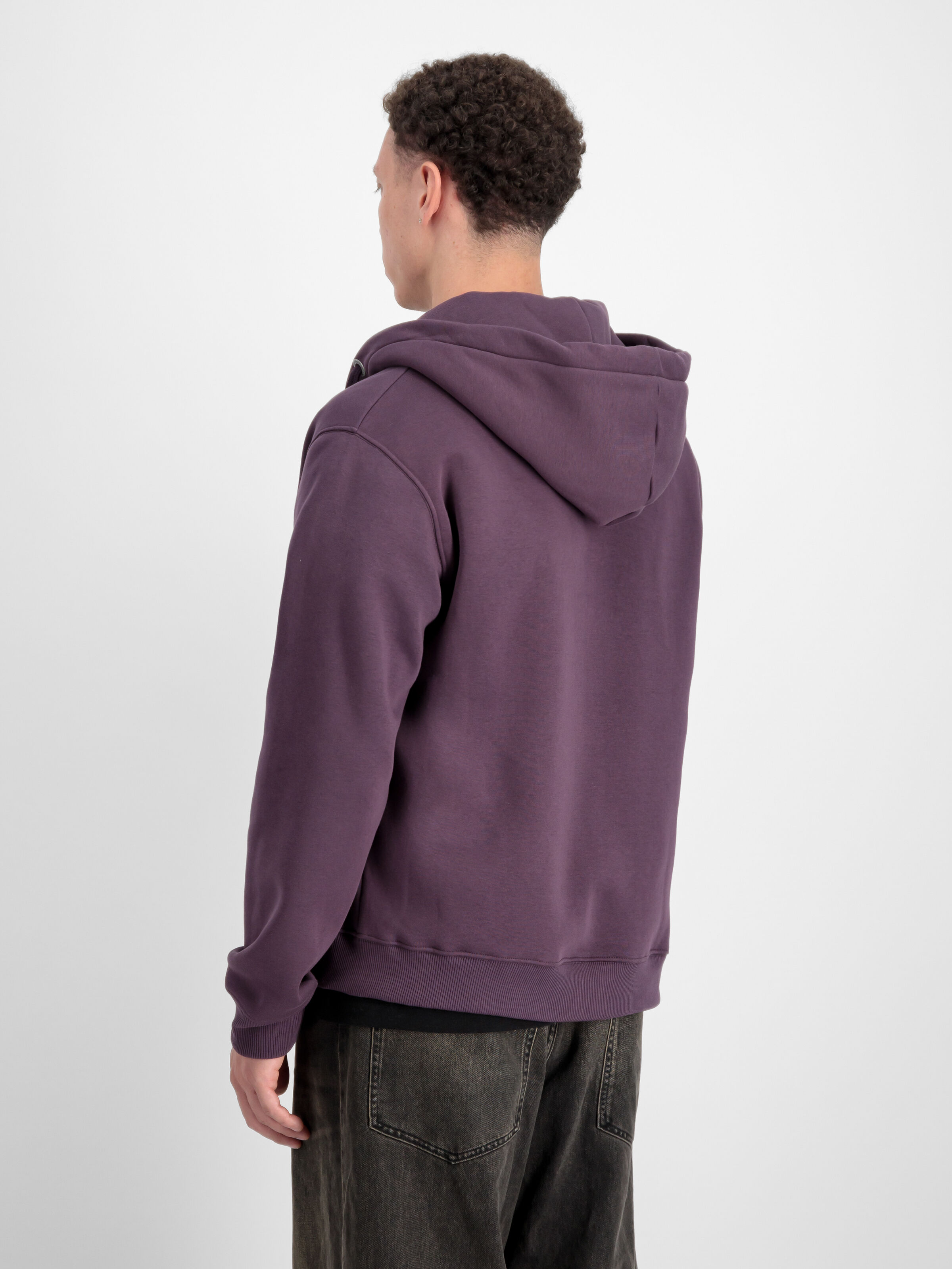 Basic Small Logo Zip Hoodie Plum 118342_719_2_model_00004_97235