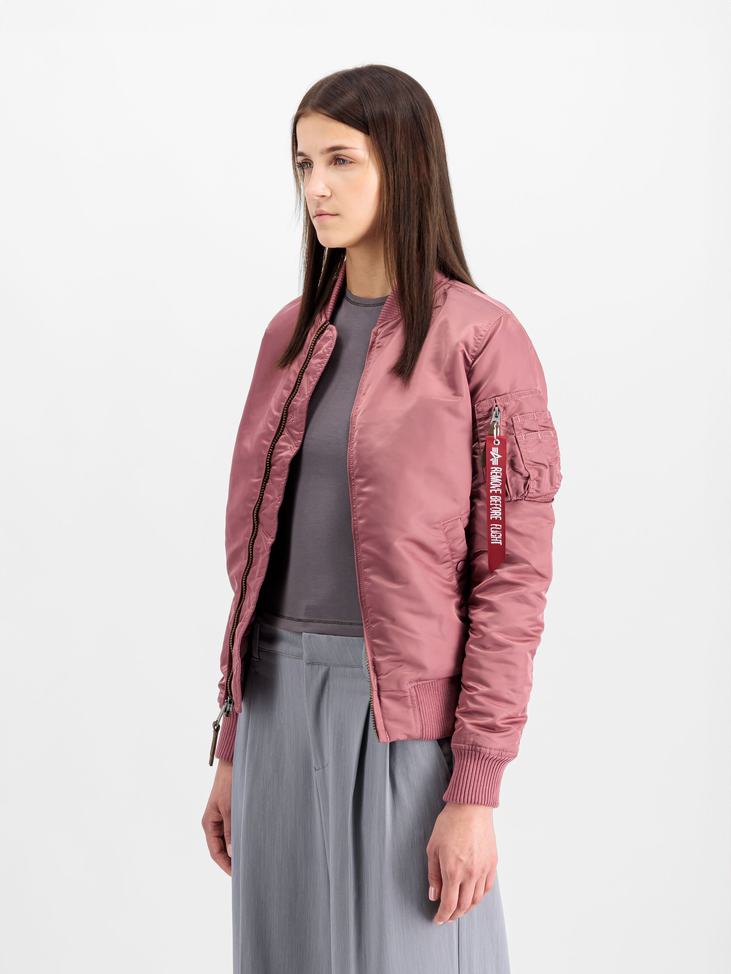 MA-1 VF 59 Bomber Jacket Women dusty pink 133009_60_2_model_00004_119930