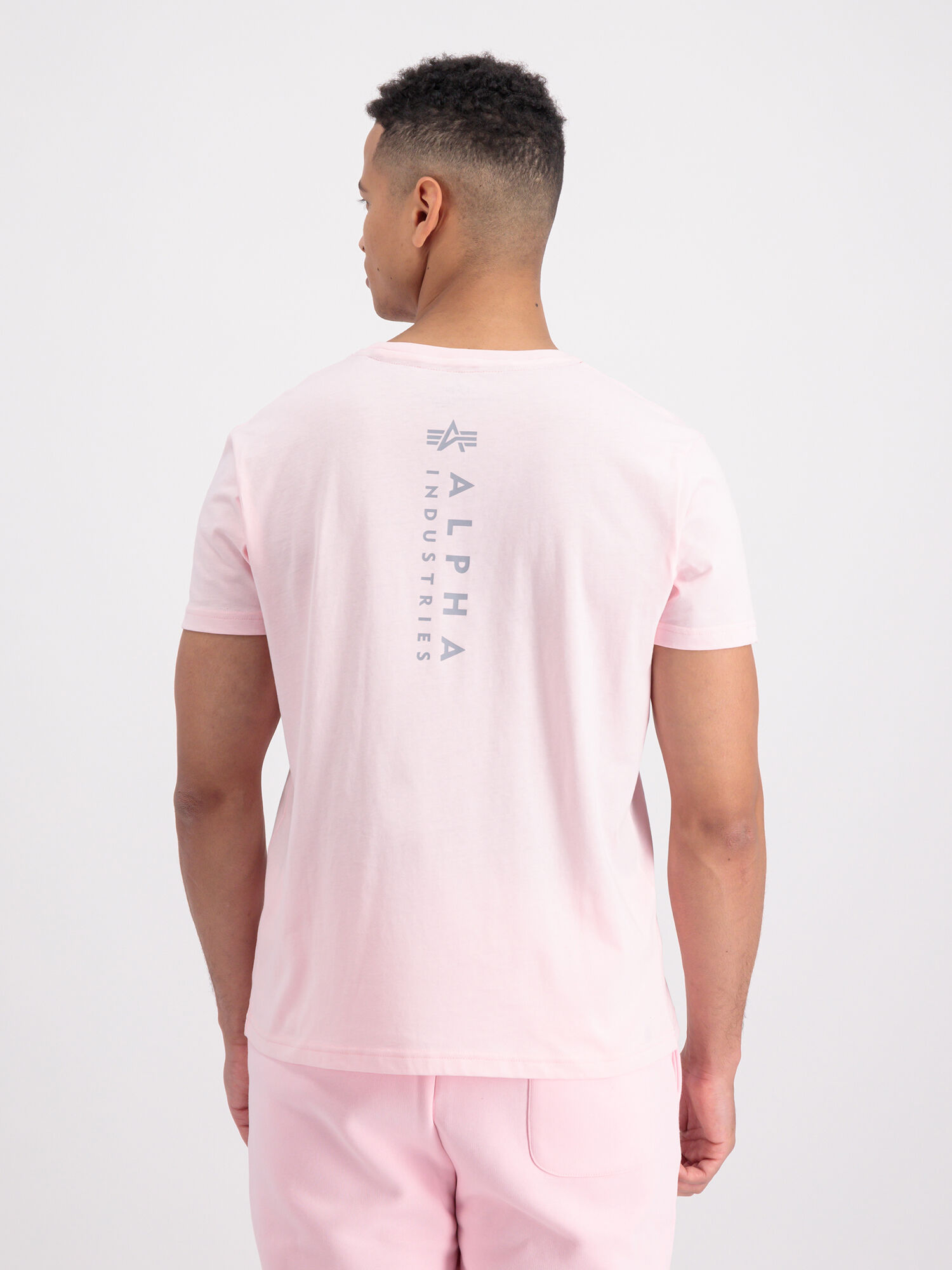 118536_491_alpha_industries_unisex_emb_t_shirt_002_124114