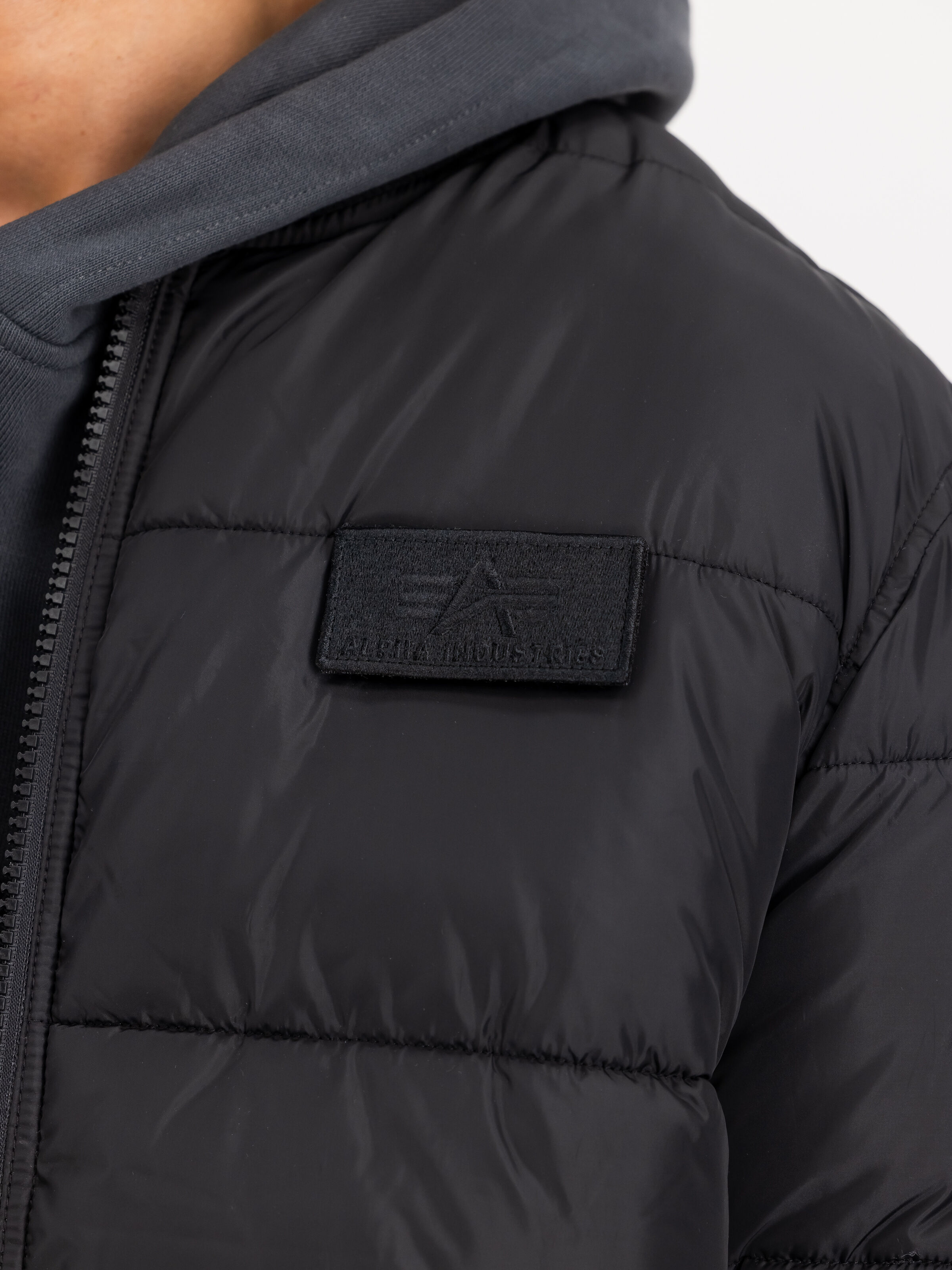 MA-1 Puffer Bomber Jacket black 138116_03_3_detail_00001_129094