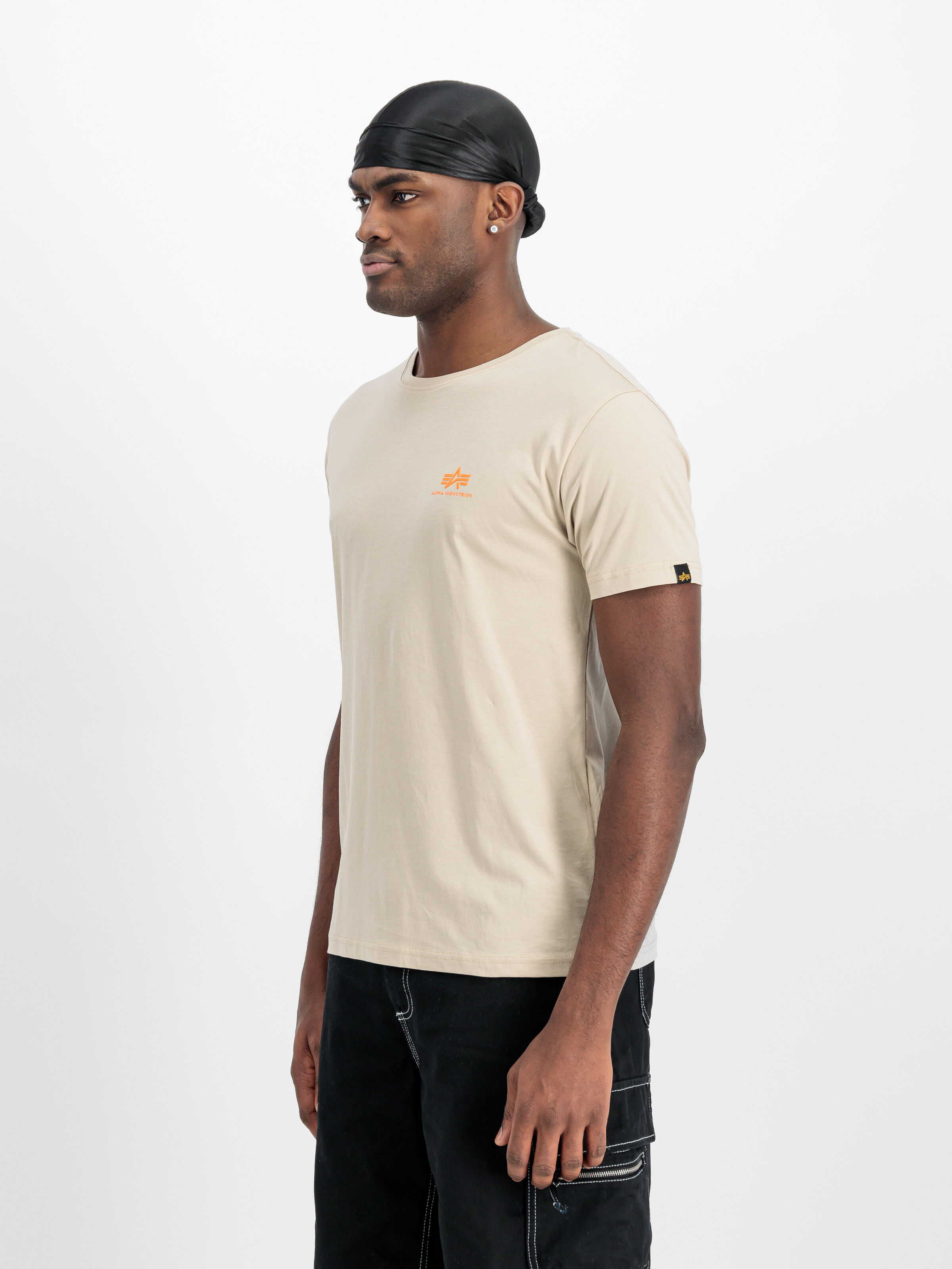 Basic Small Logo T-Shirt organic beige 188505_627_2_model_00002_160057