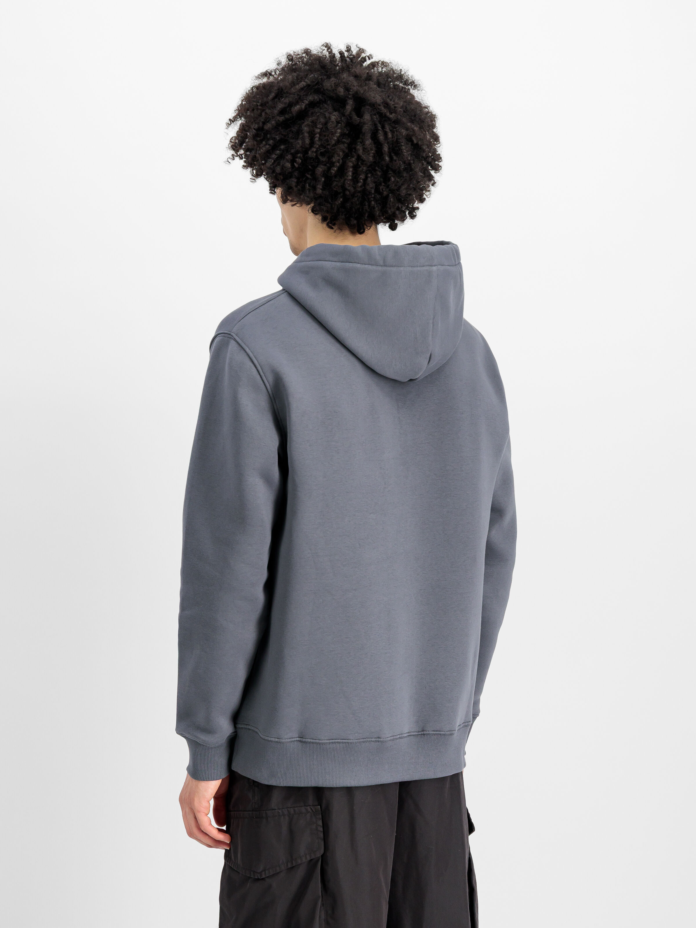 Basic Small Logo Hoodie greyblack 196318_136_2_model_00003_155506