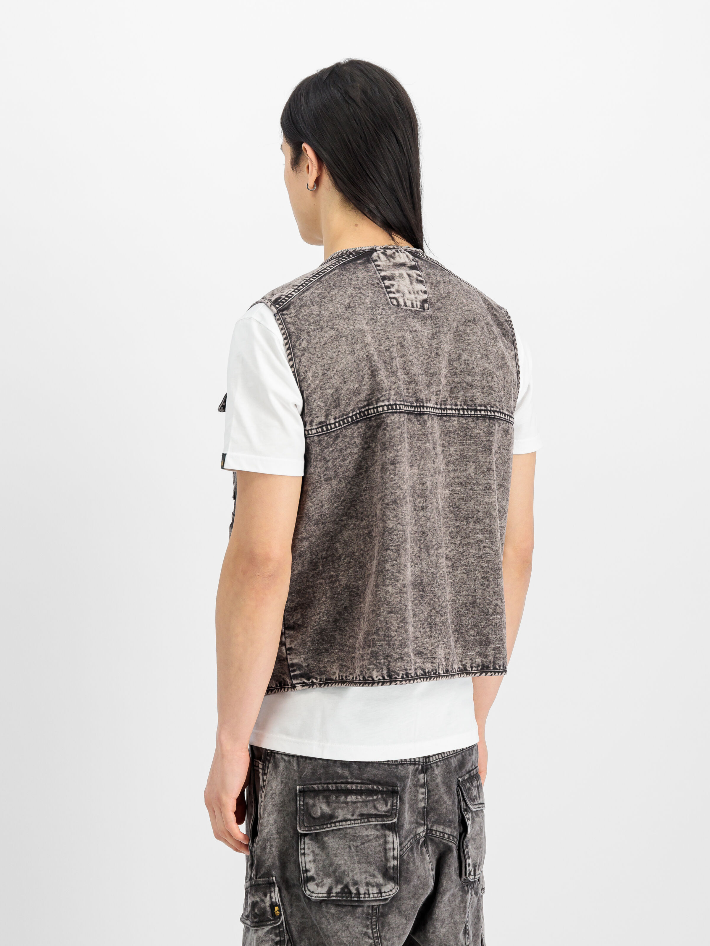 Canvas Acid Vest black 156140_03_2_model_00004_149968