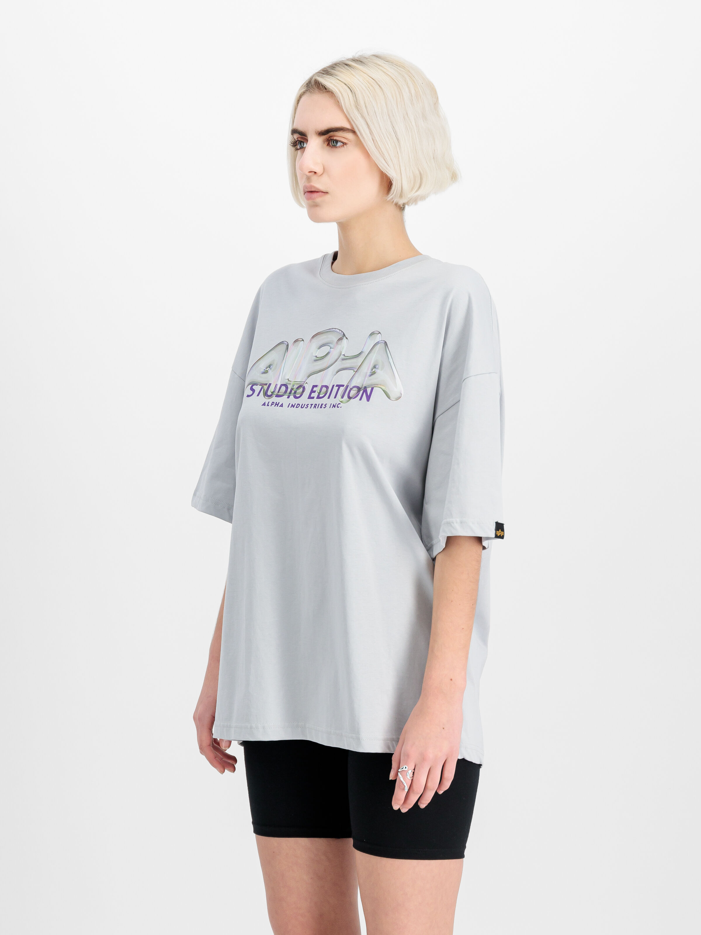 Studio Edition Vibe T-Shirt Women pastel grey 156061_666_2_model_00003_140200