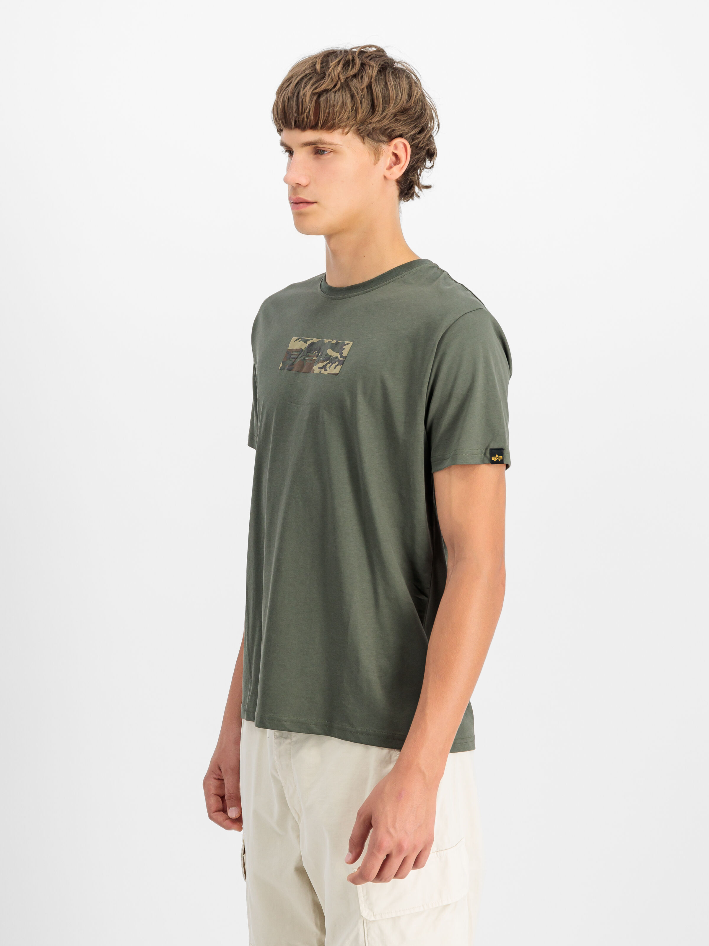 Camo Panel T-Shirt dark olive 148512_142_2_model_00003_107168