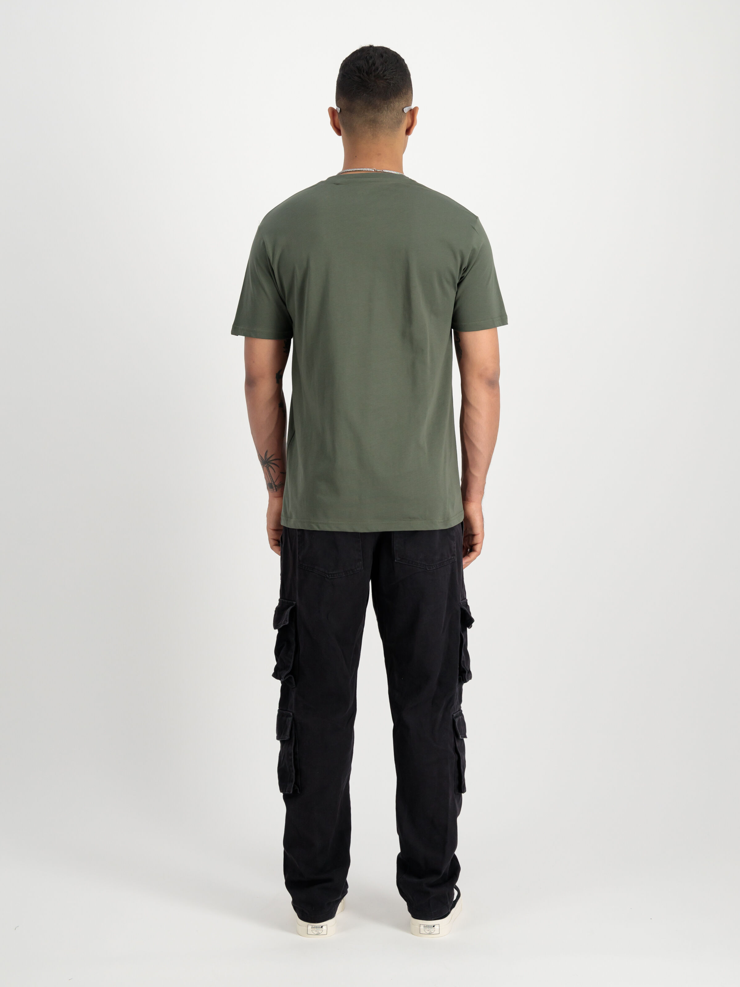 Satin Logo T-Shirt dark olive 148513_142_2_model_00002_98281
