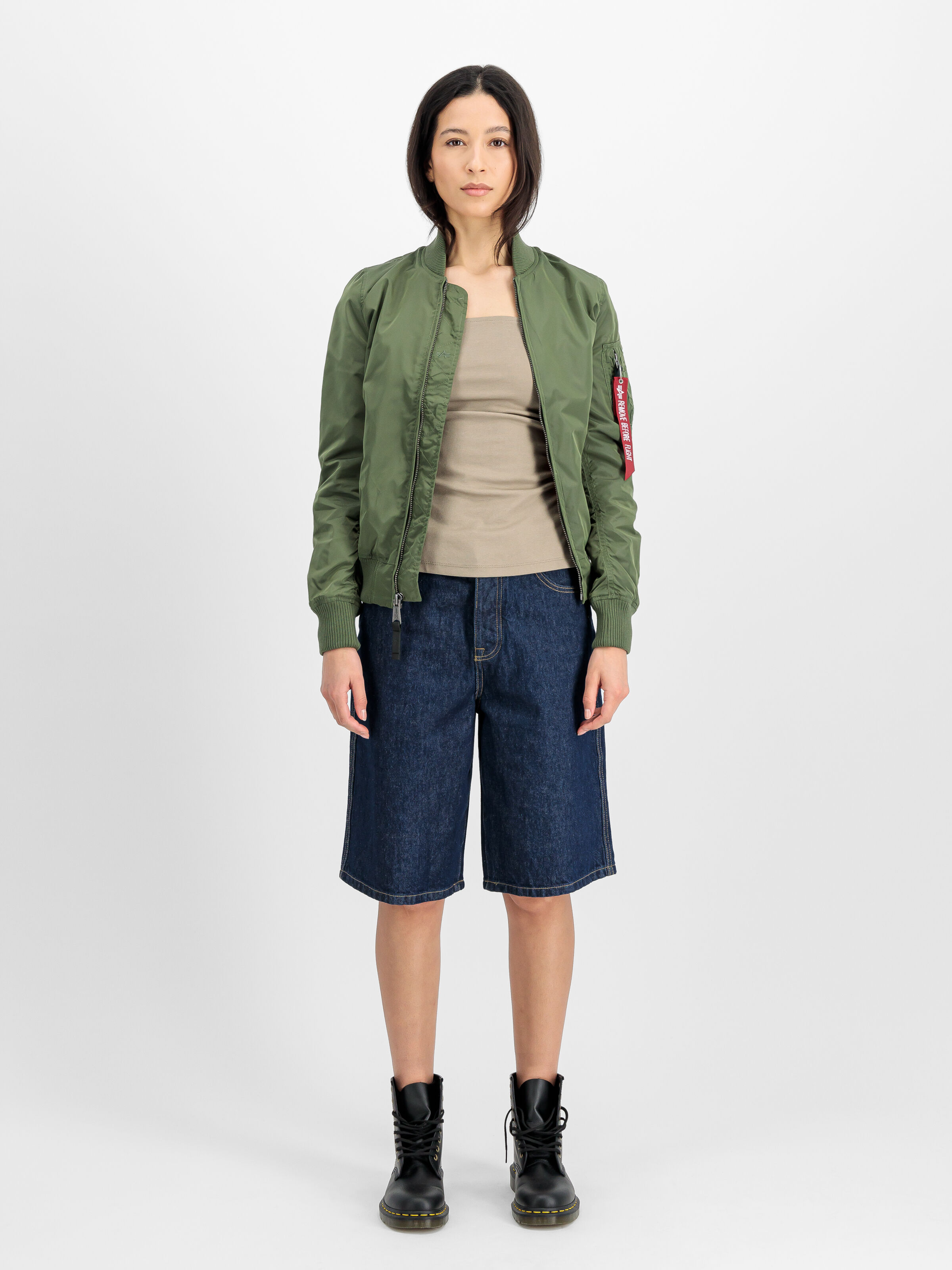 MA-1 TT Light Bomber Jacket Women sage-green 141041_01_2_model_00001_154754