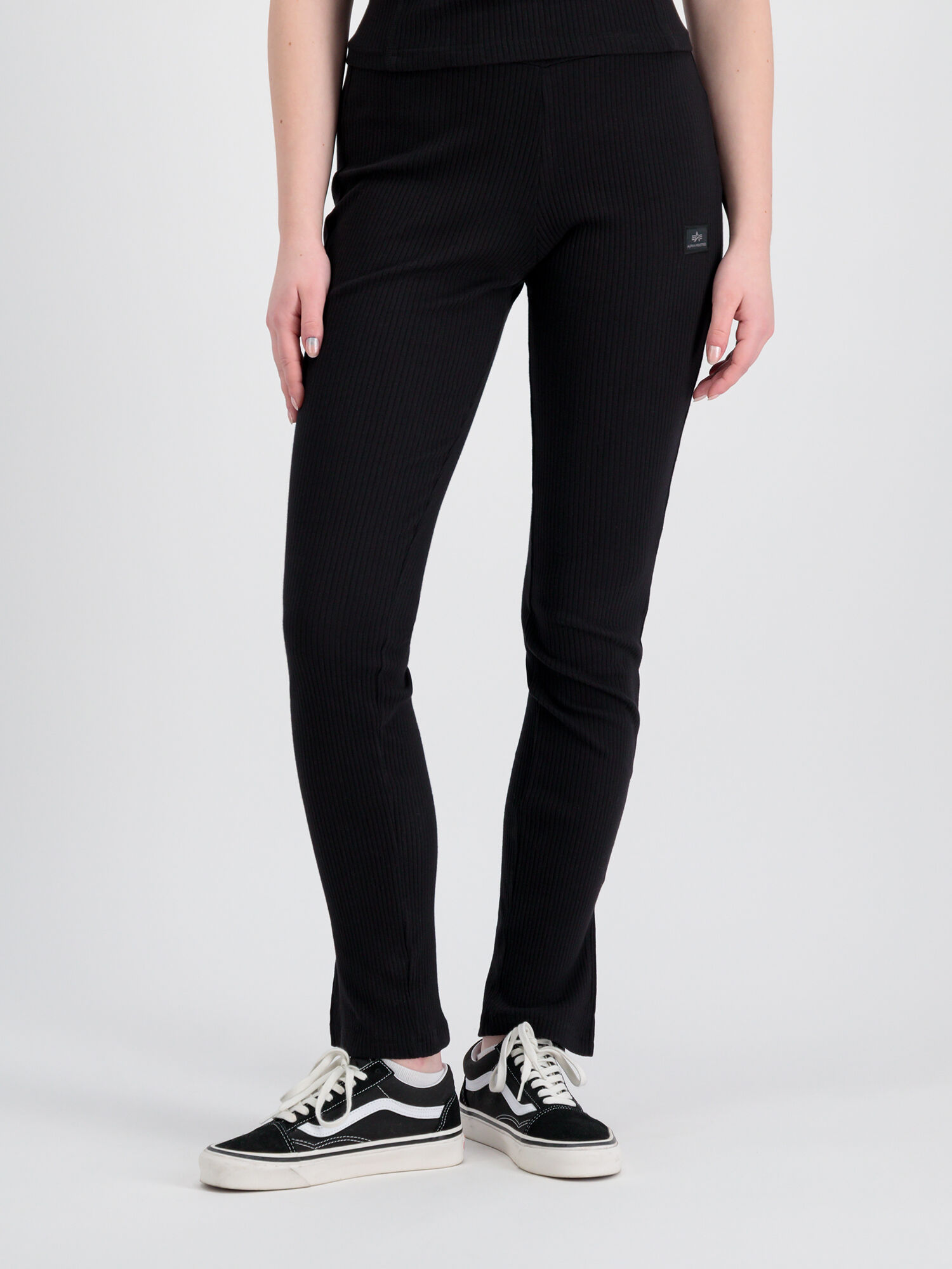 136051_03_alpha_industries_x_fit_rib_pant_wmn_001_123609