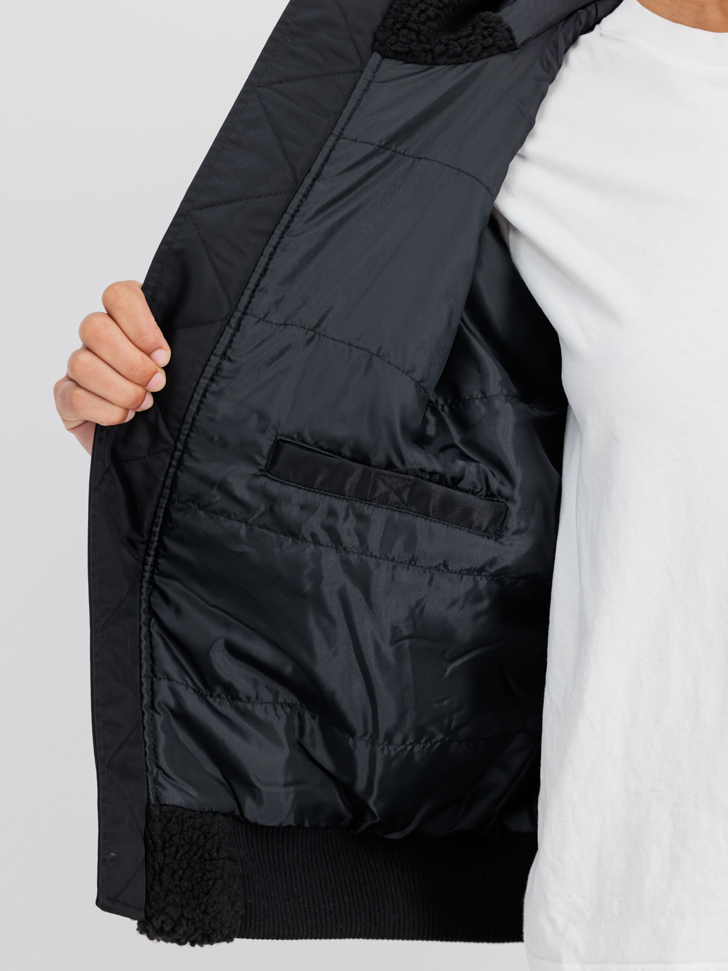 MA-1 Oversized Hooded Teddy Bomber Jacket Women black 118002_03_3_detail_00001_112322