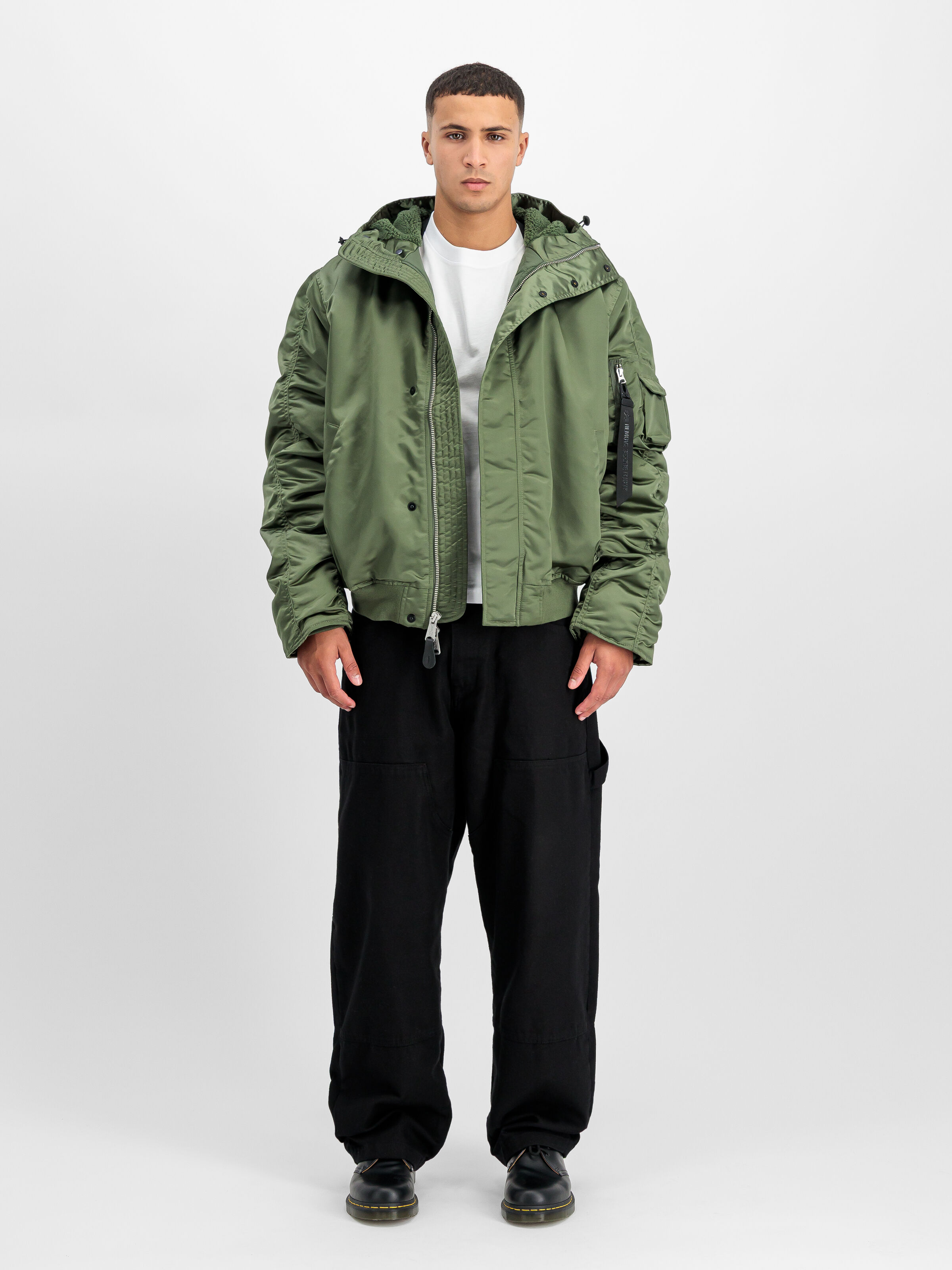 N-2B Base Winter Jacket sage-green 758101_01_2_model_00001_195560
