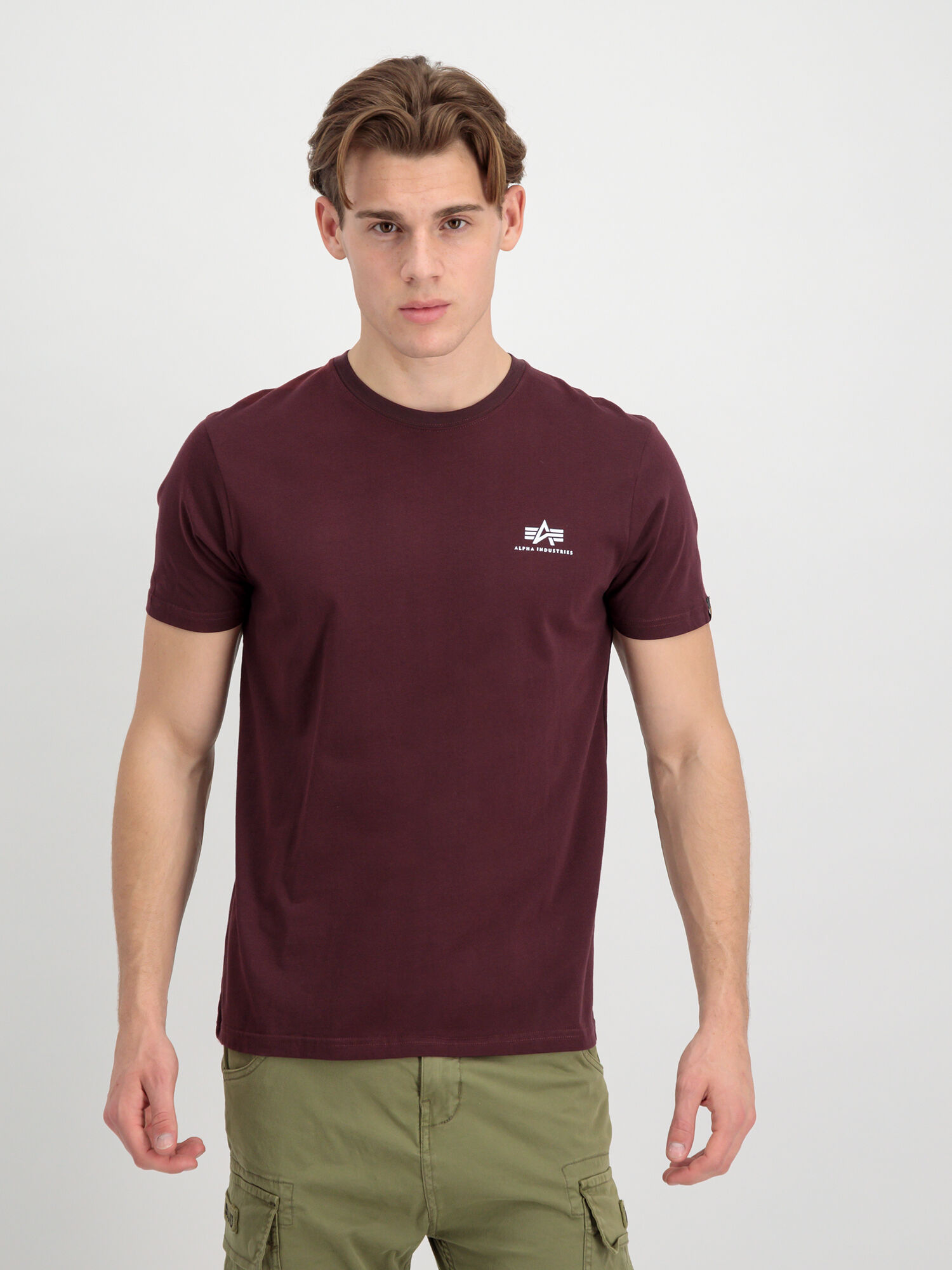 188505_21_alpha_industries_basic_t_small_logo_001_130250