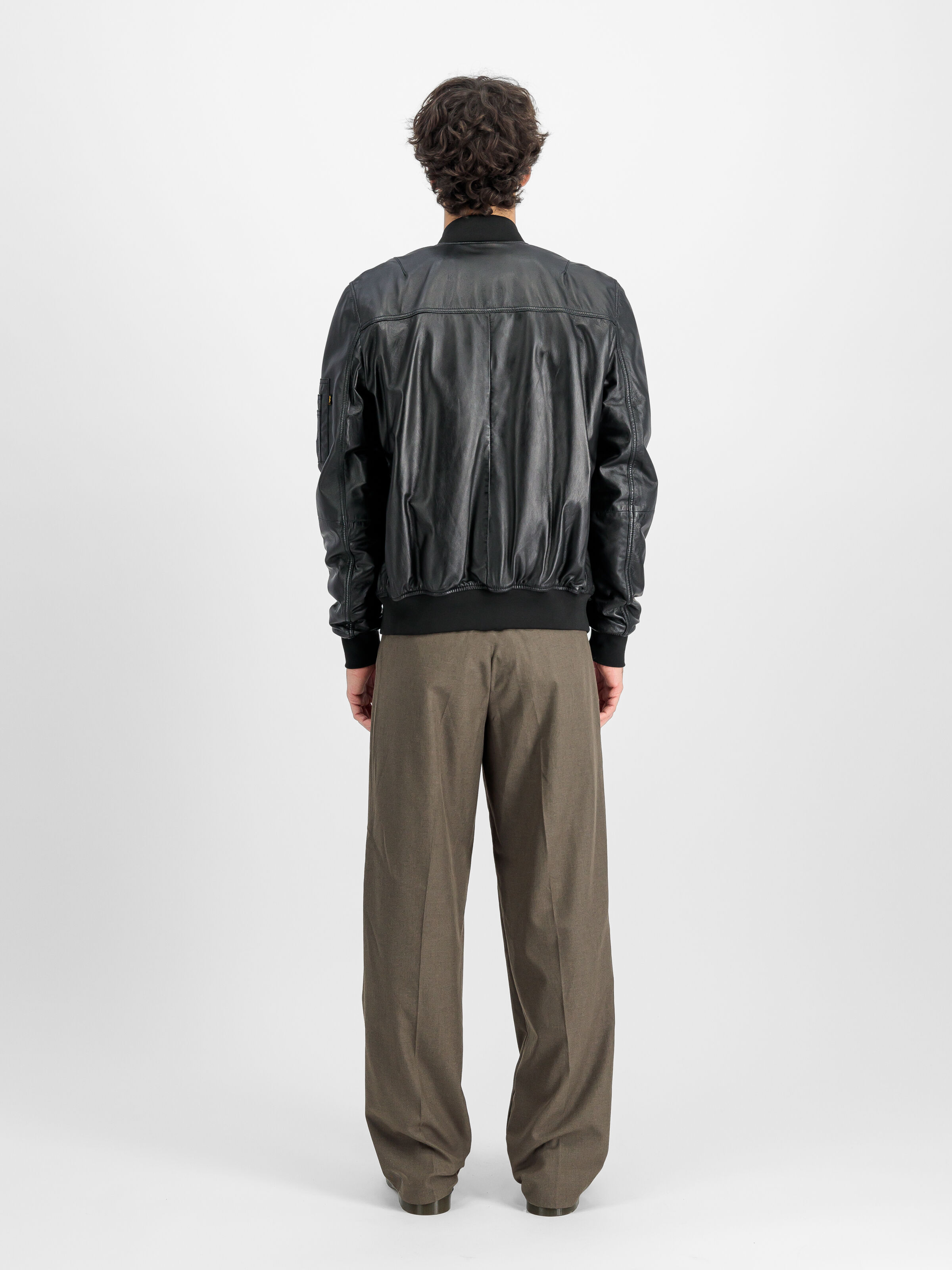 MA-1 Leather Bomber Jacket black 156141_03_2_model_00002_143890
