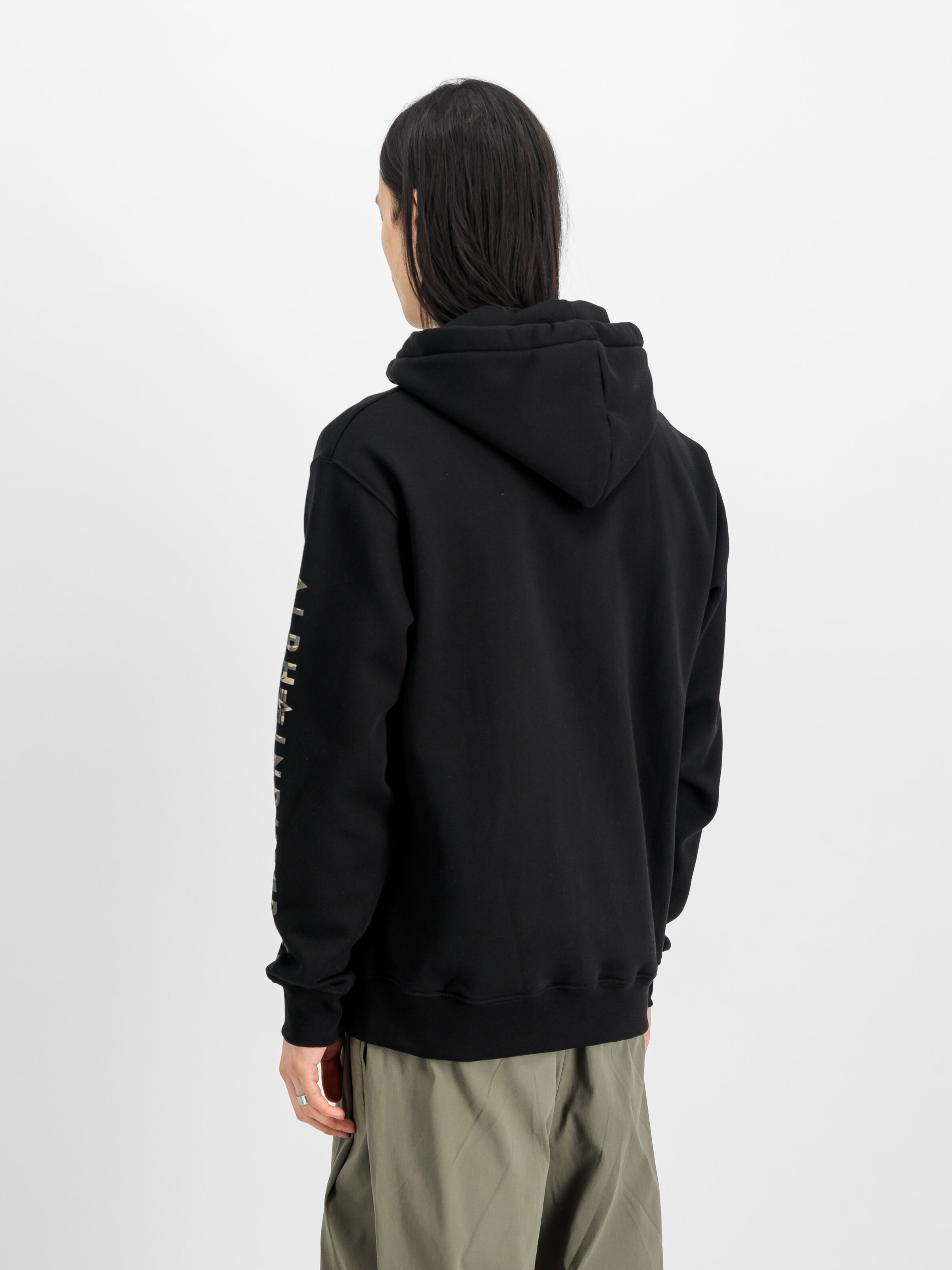 Camo Sleeve Hoodie black 156340_03_2_model_00004_147622