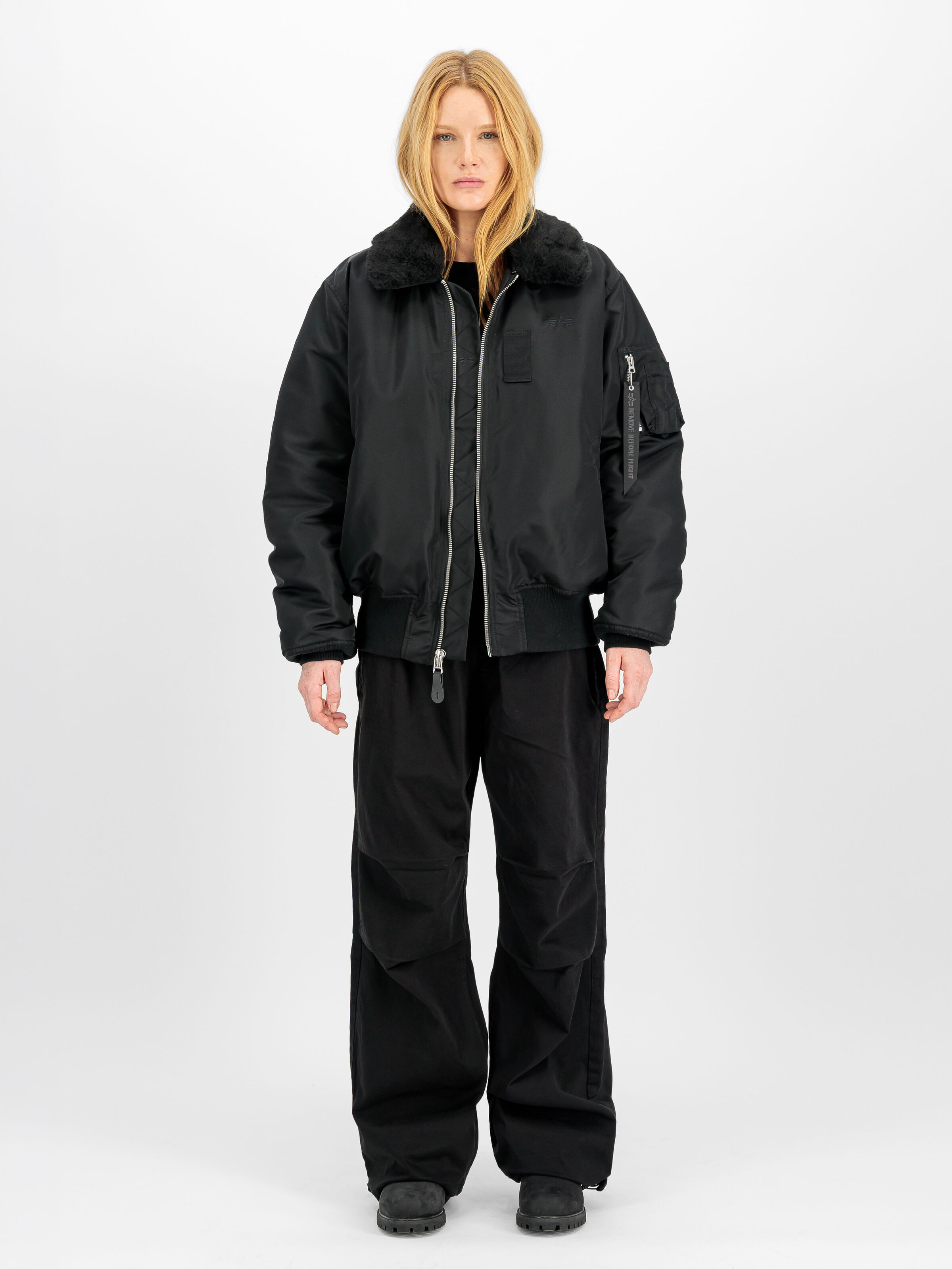 B-15 Intermediate Loose Bomber Jacket all black 268161_404_2_model_00005_246176