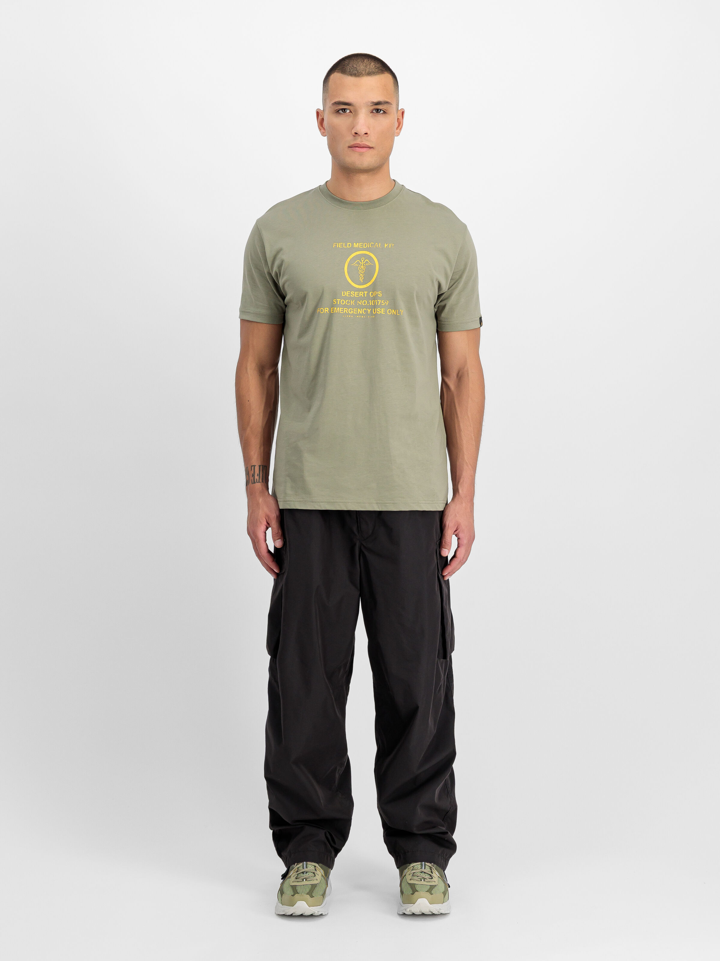 Field Medical Kit T-Shirt olive 266547_11_2_model_00001_214585