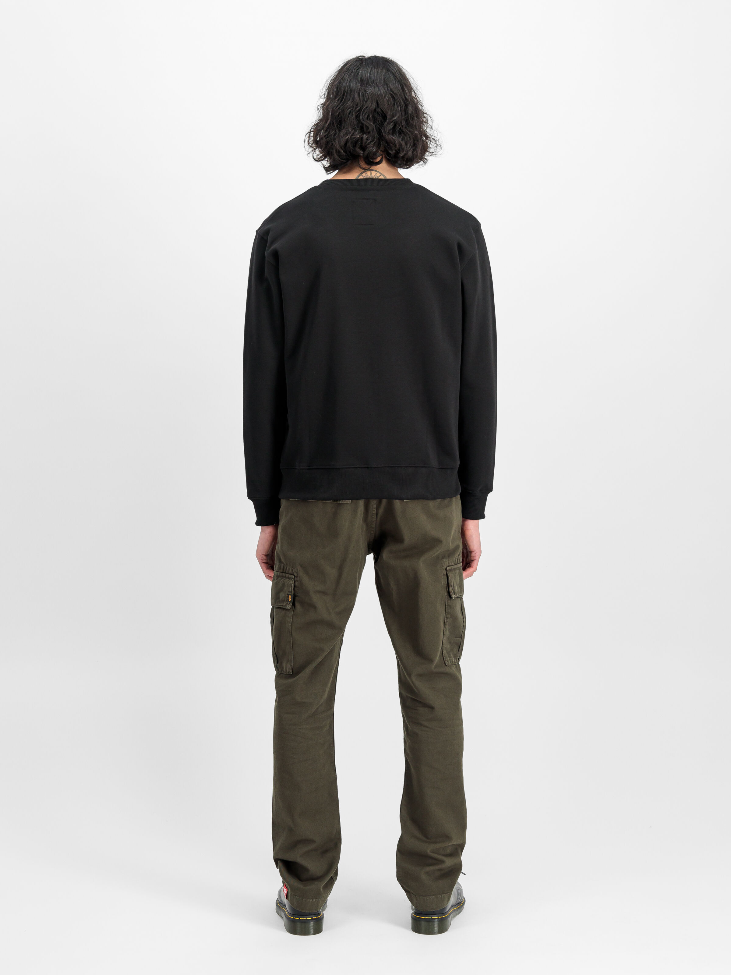 Basic Small Logo Sweatshirt black 188307_03_2_model_00002_127862