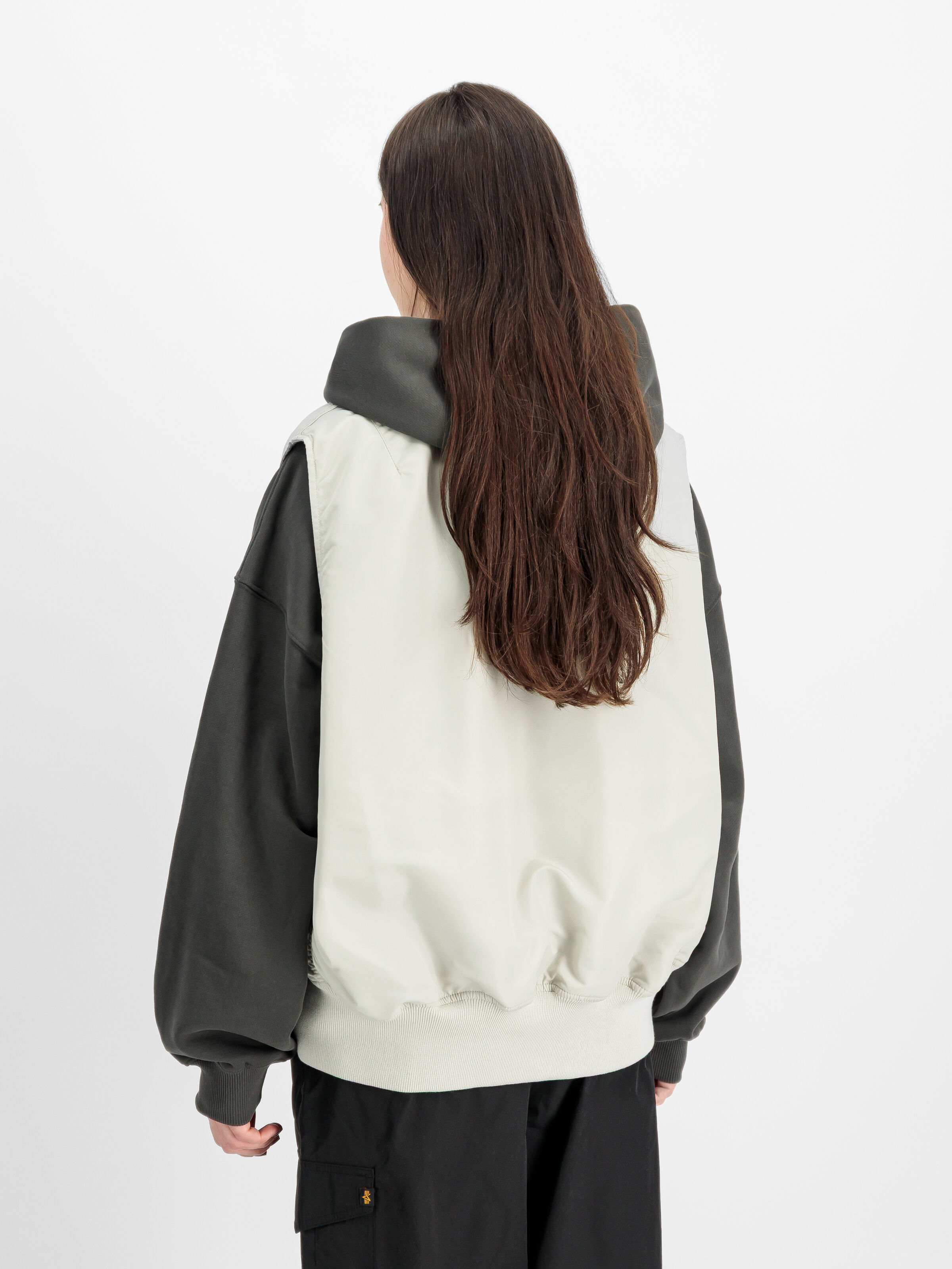 MA-1 Vintage Vest stone 156146_10_2_model_00006_213303