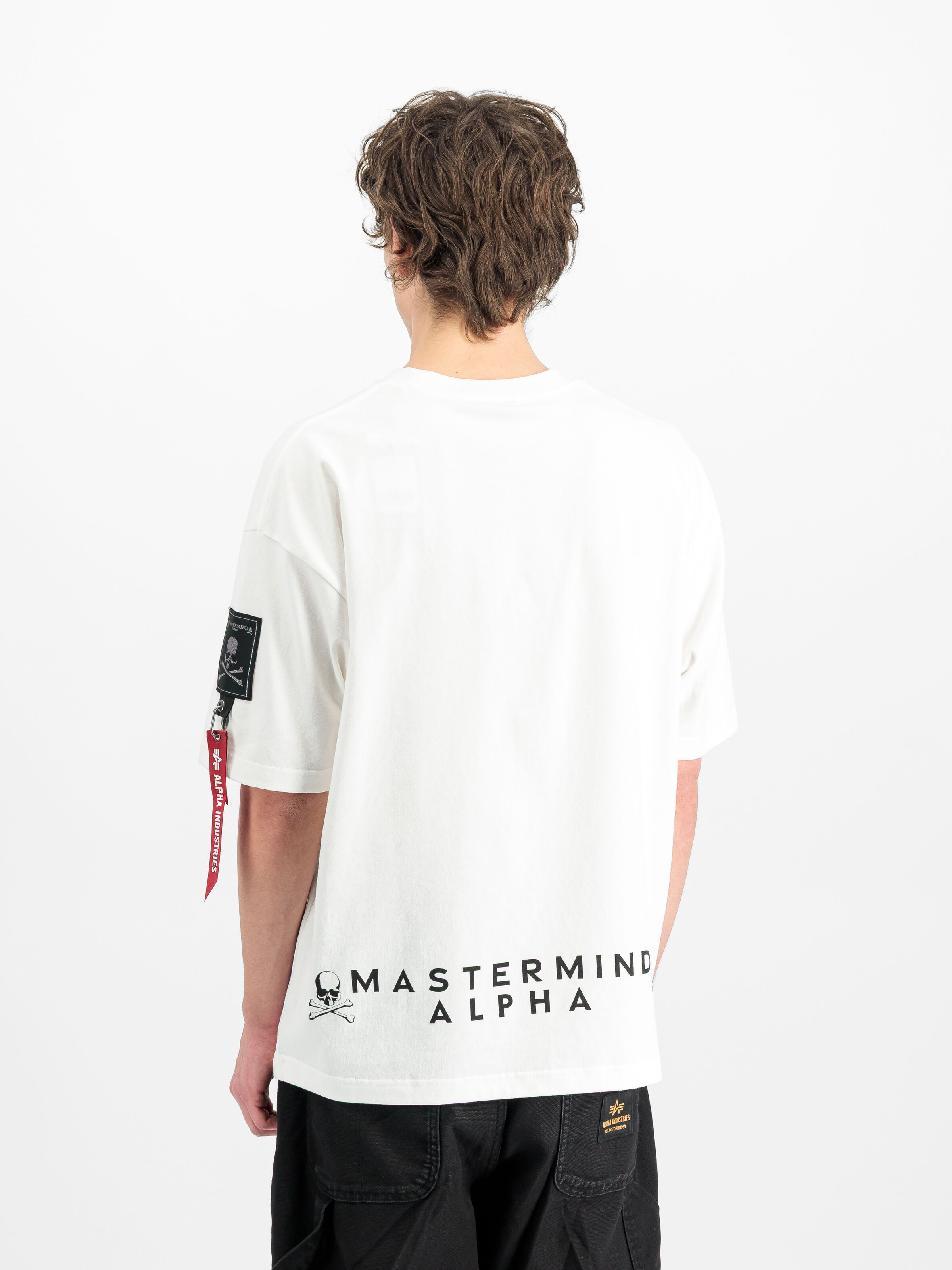 ALPHA x MASTERMIND Graphic Logo T-Shirt white 258021_09_2_model_00003_215791