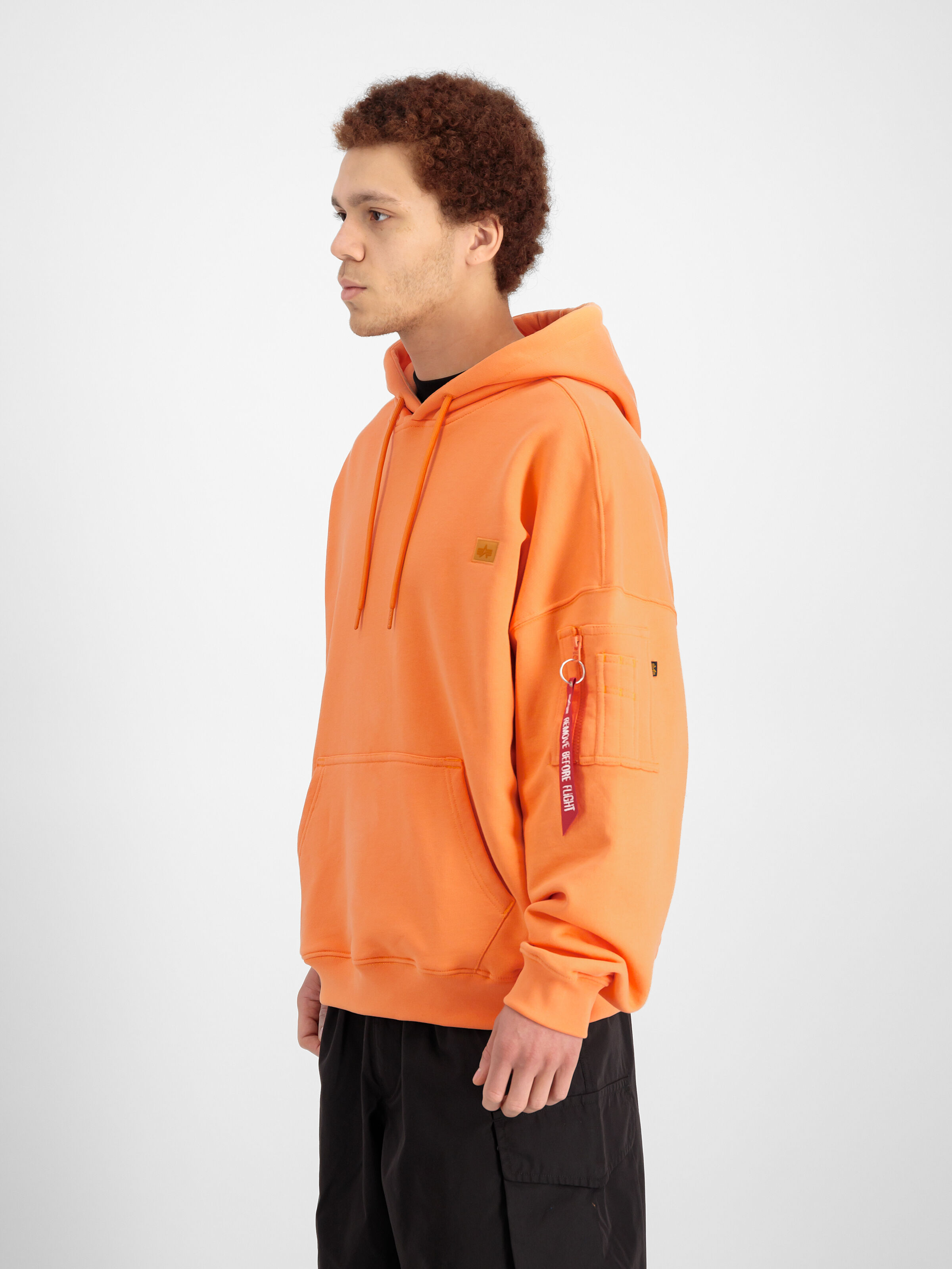 Alpha Essentials Rubber Logo Hoodie tangerine 146335_710_2_model_00003_133941
