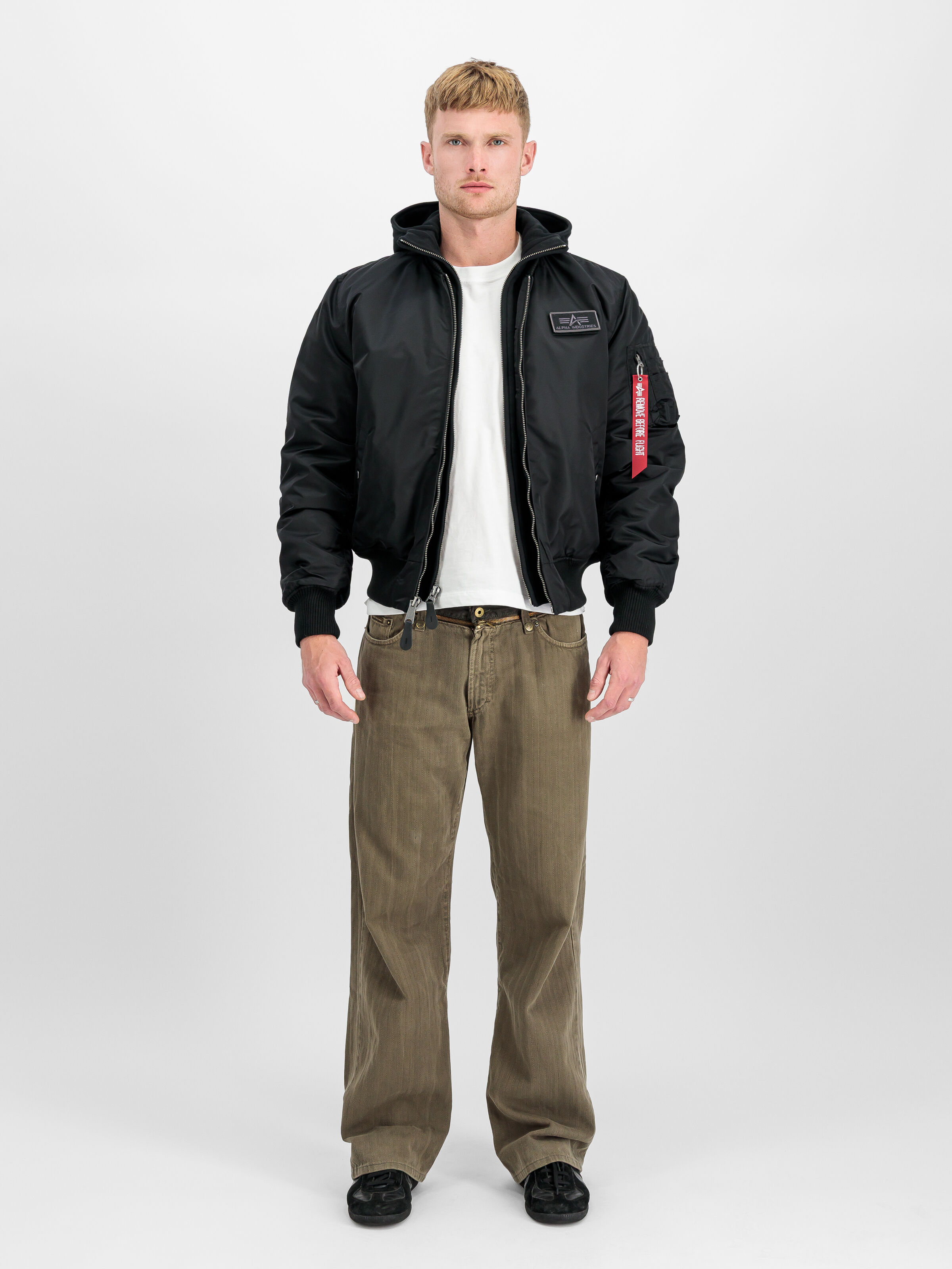 MA-1 D-Tec Hood Bomber Jacket black/black 183110_515_2_model_00001_191735