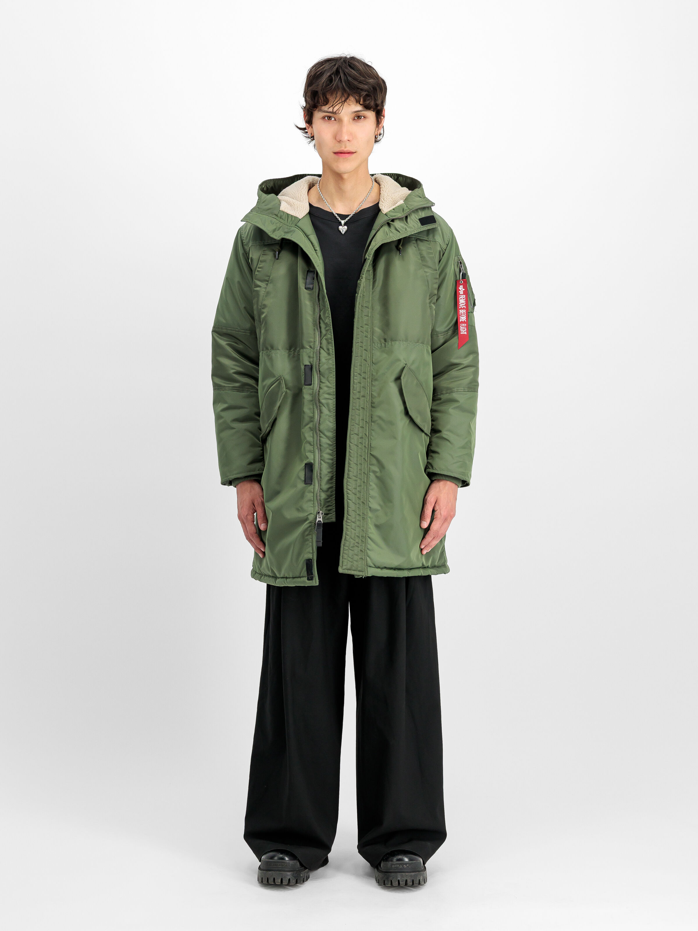 Studio Field Parka Winter Jacket sage-green 258119_01_2_model_00001_173279